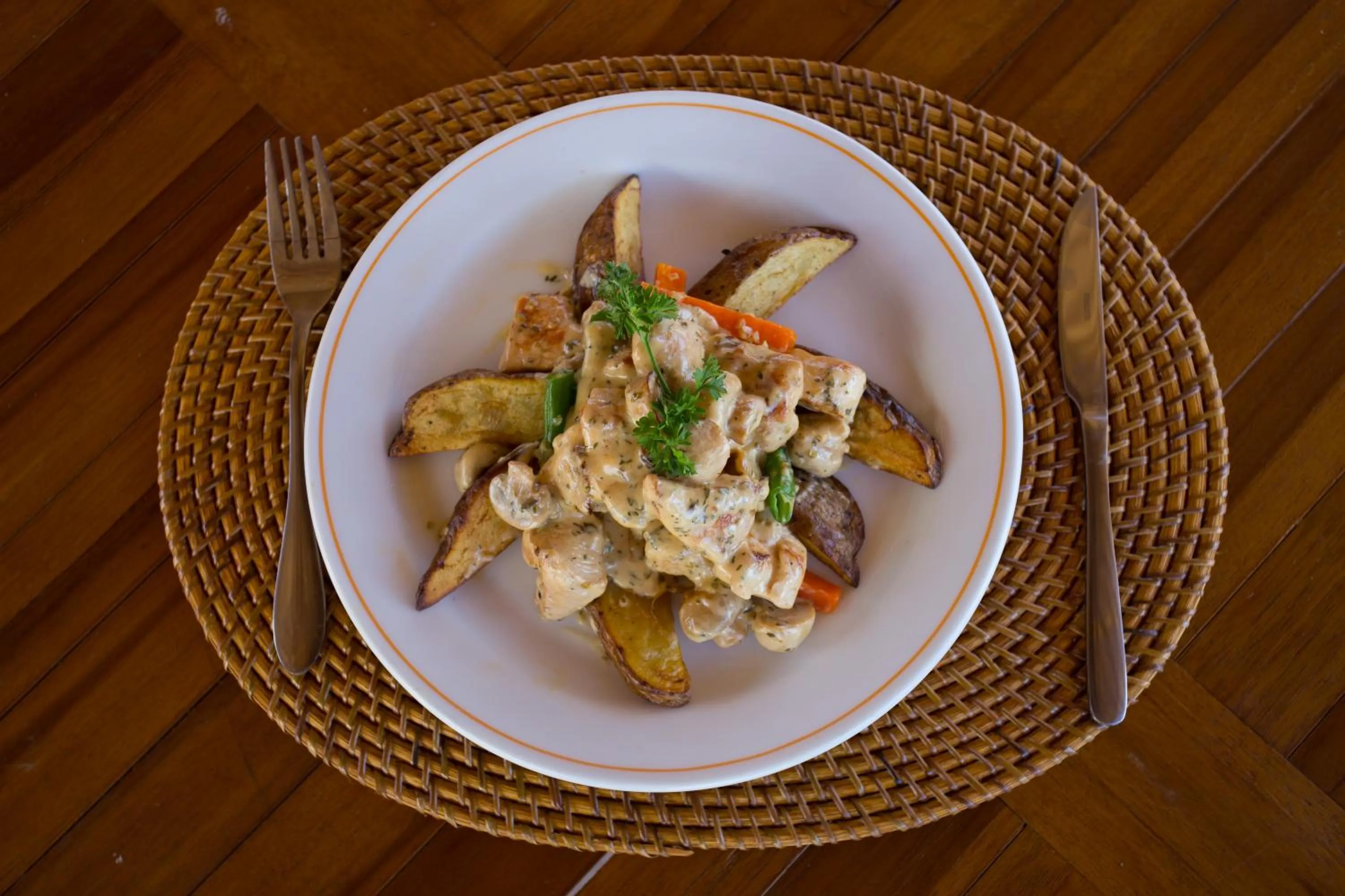 Food and drinks in Rijet Villa Beach & Restaurant