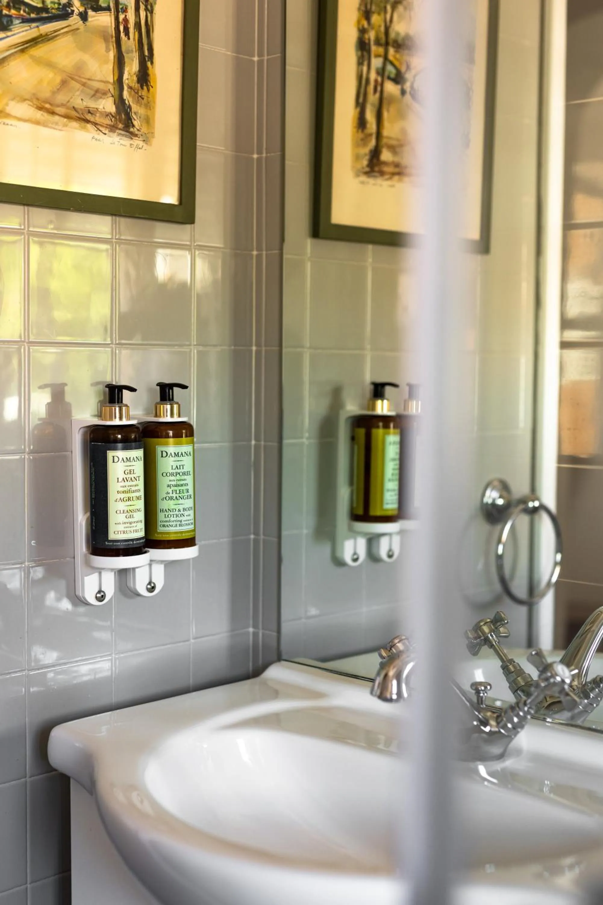 Bathroom in Pergola Boutique Hotel