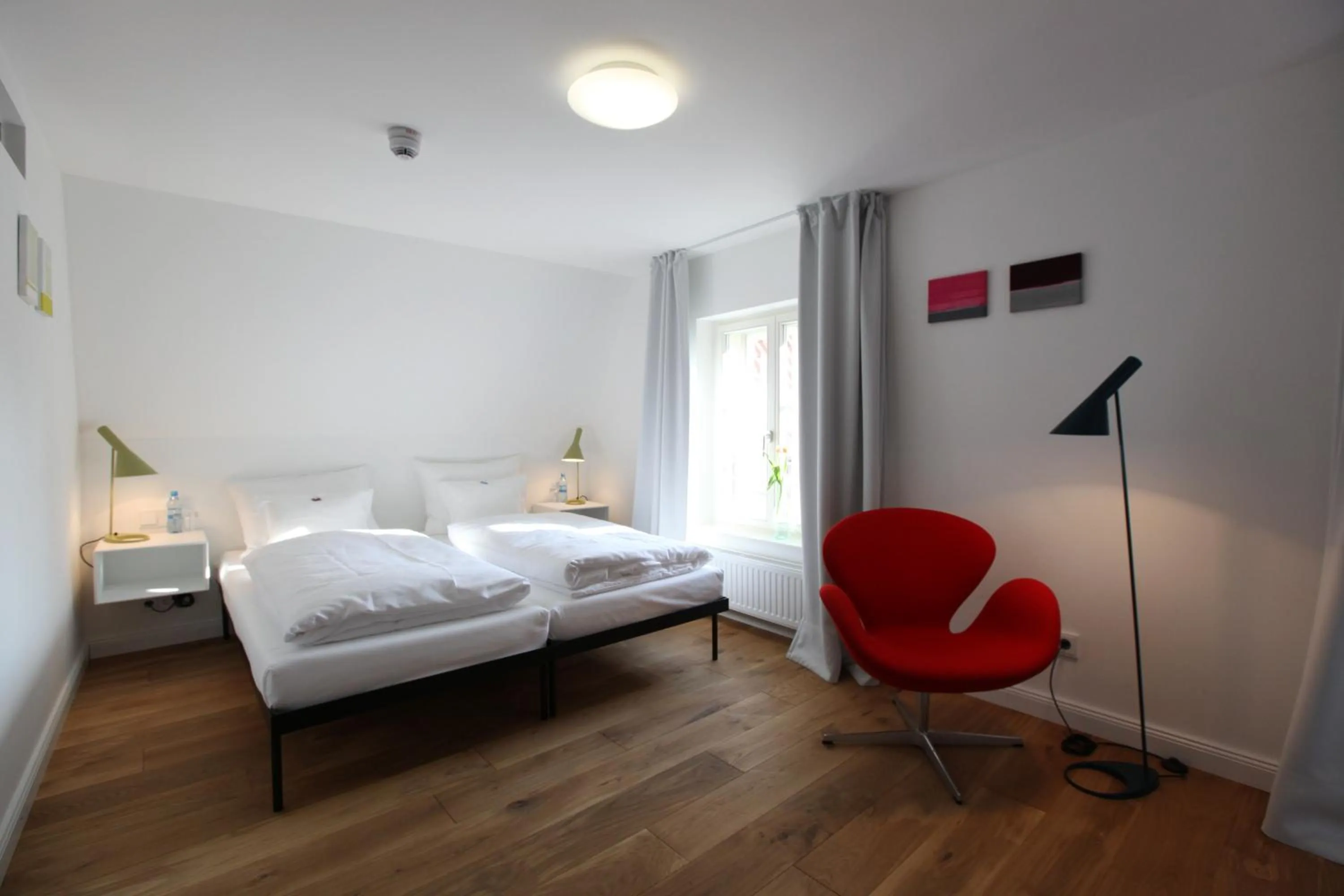 Photo of the whole room, Bed in einzigartig - Das kleine Hotel im Wasserviertel