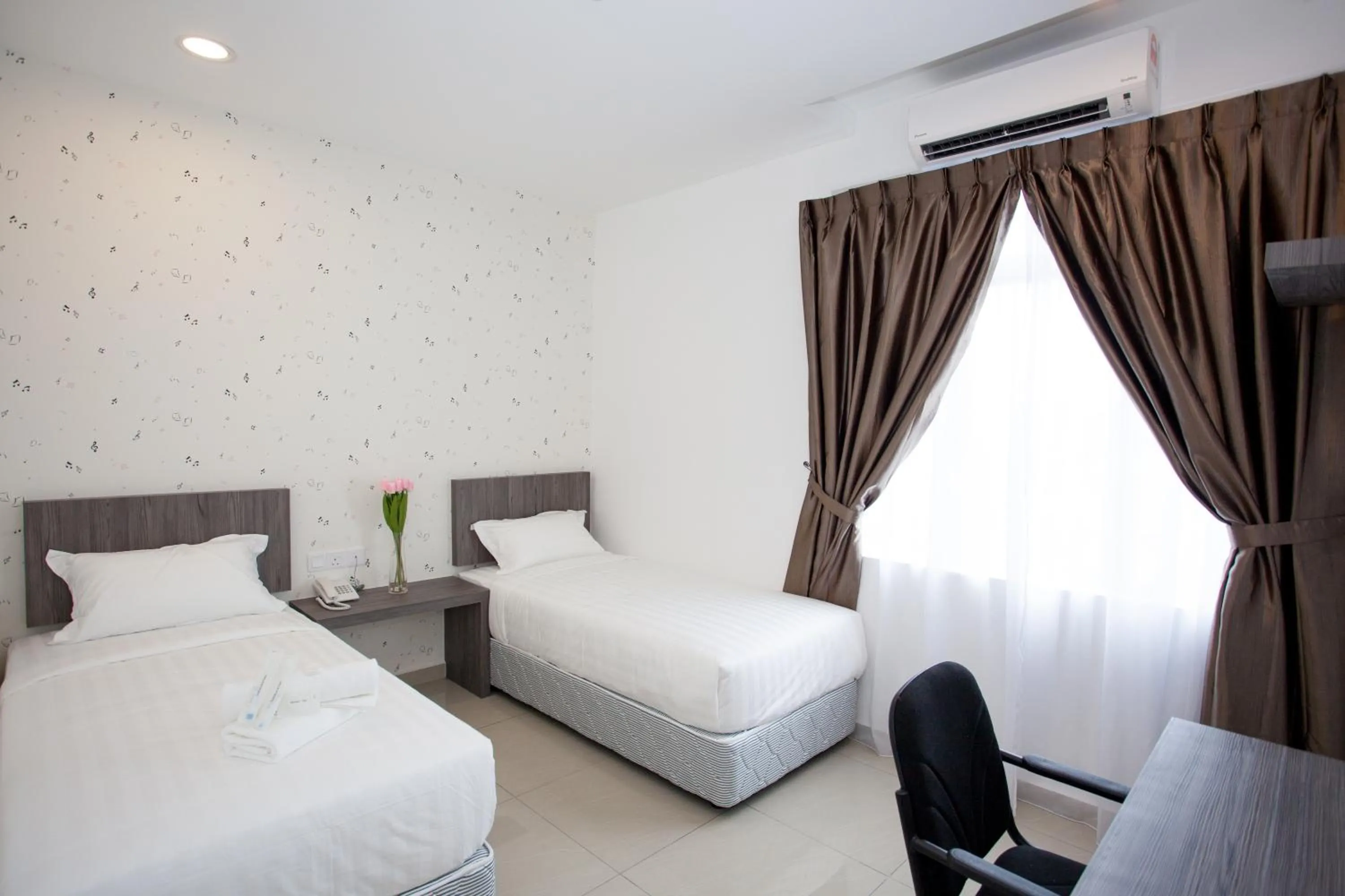 Bed in Twenty Nine Hotel