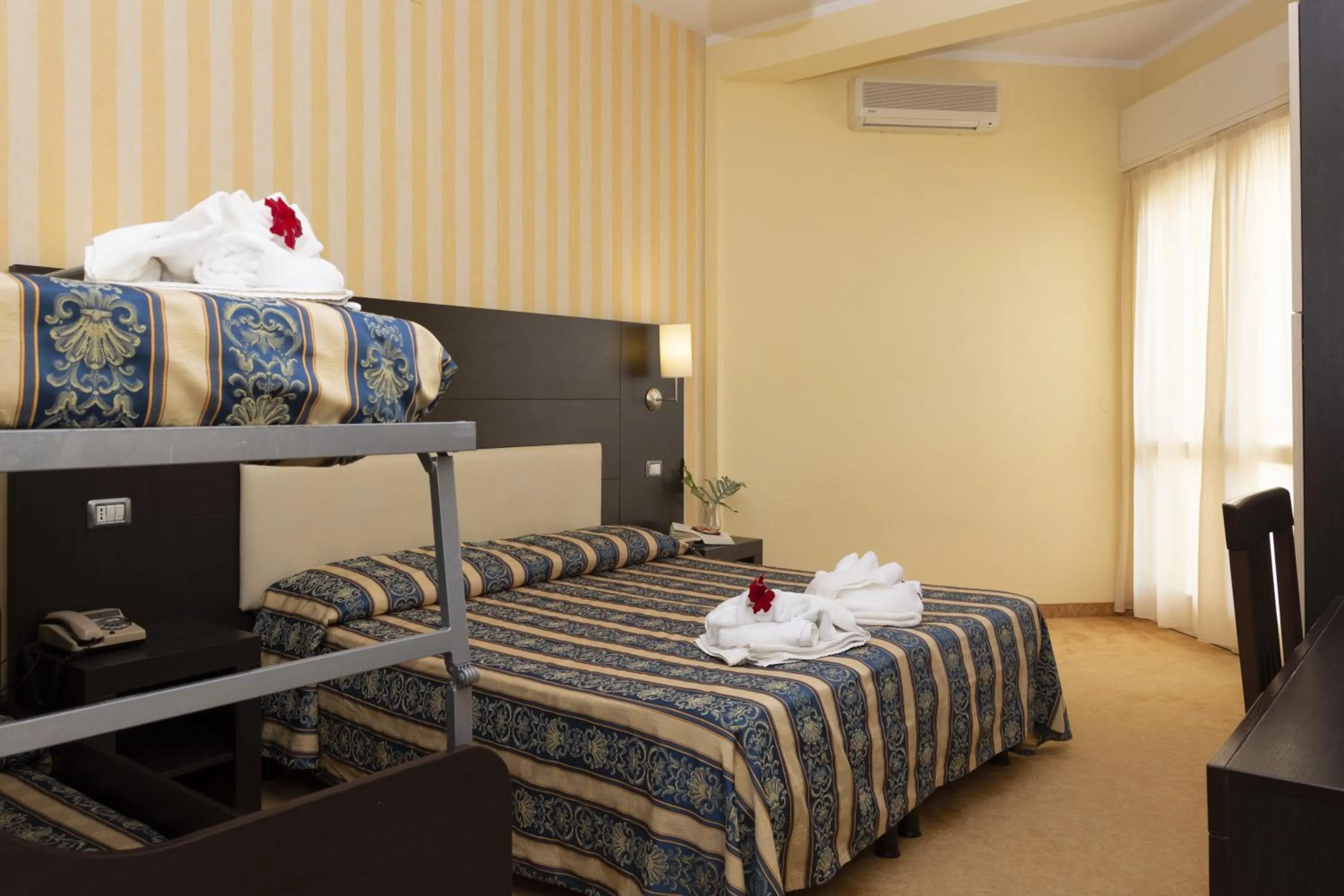 Bedroom, Bed in Bikini Tropicana Family Hotel