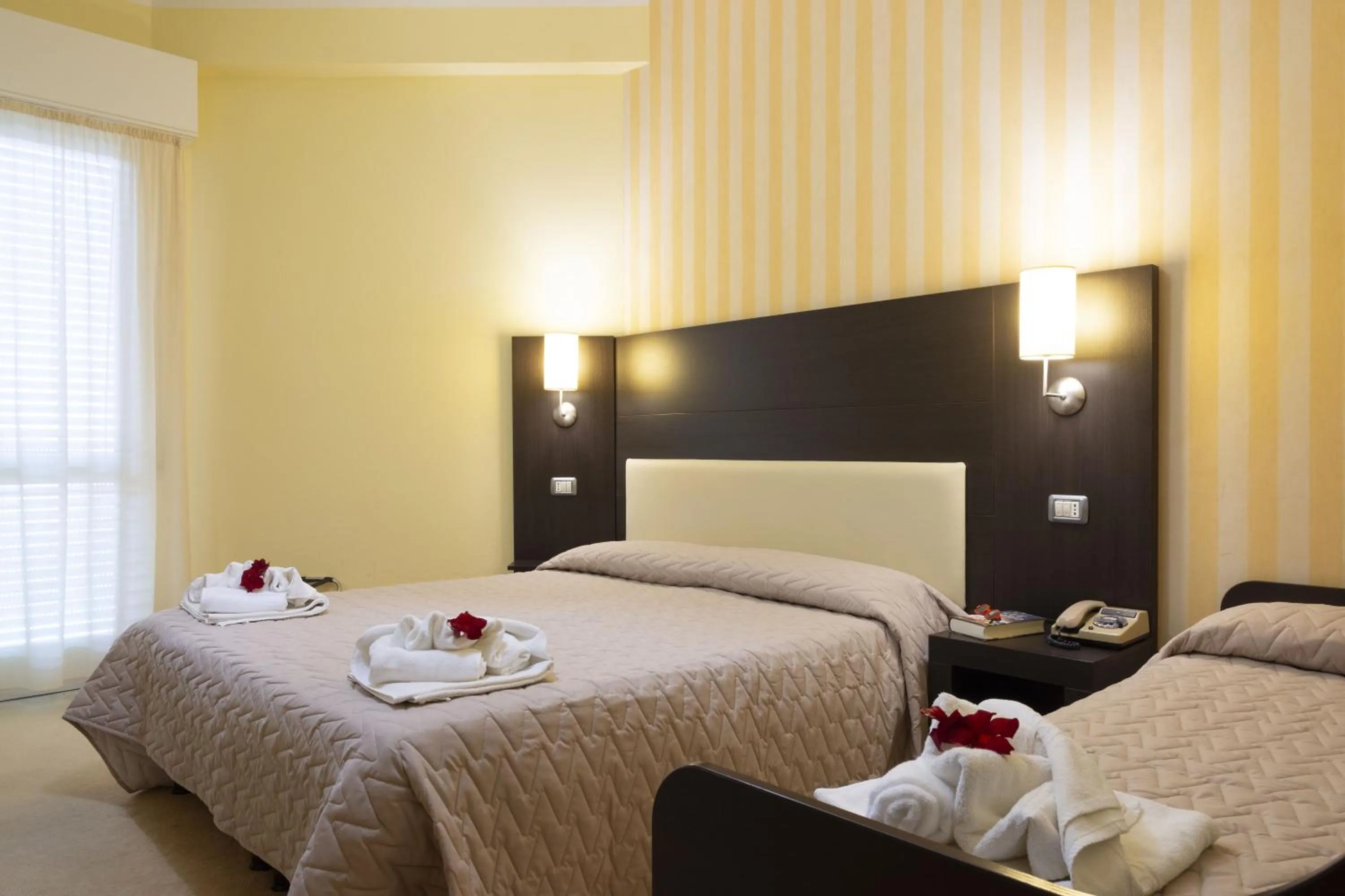 Bedroom, Bed in Bikini Tropicana Family Hotel