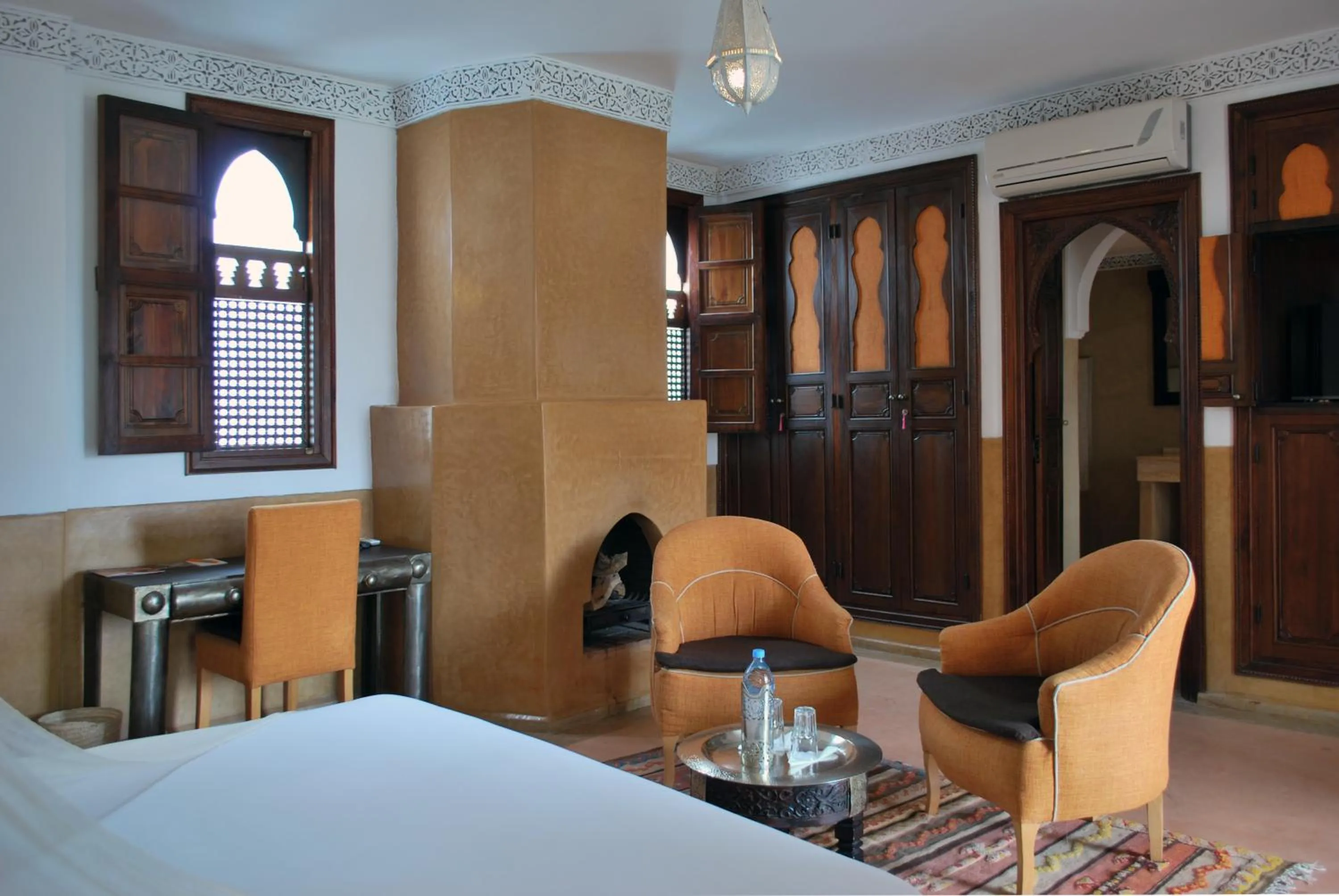 Bedroom, Bed in Riad Charaï