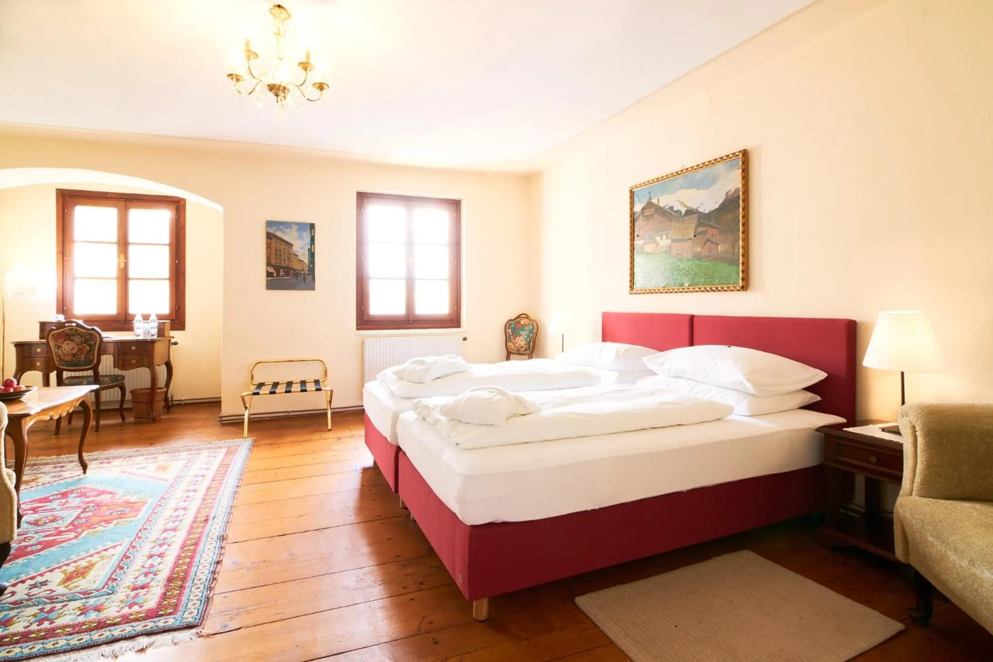 Bedroom, Bed in Hotel Landsitz Pichlschloss