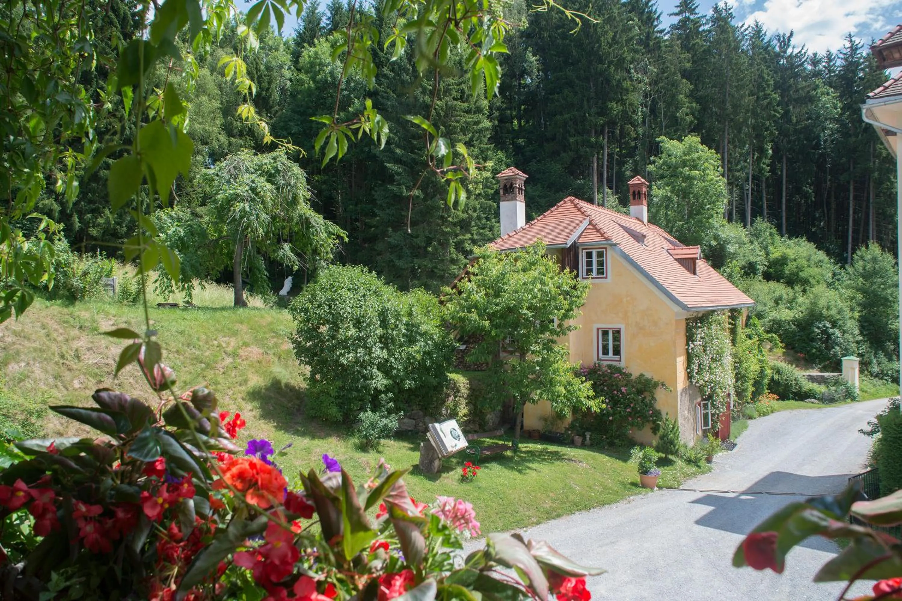 Patio in Hotel Landsitz Pichlschloss