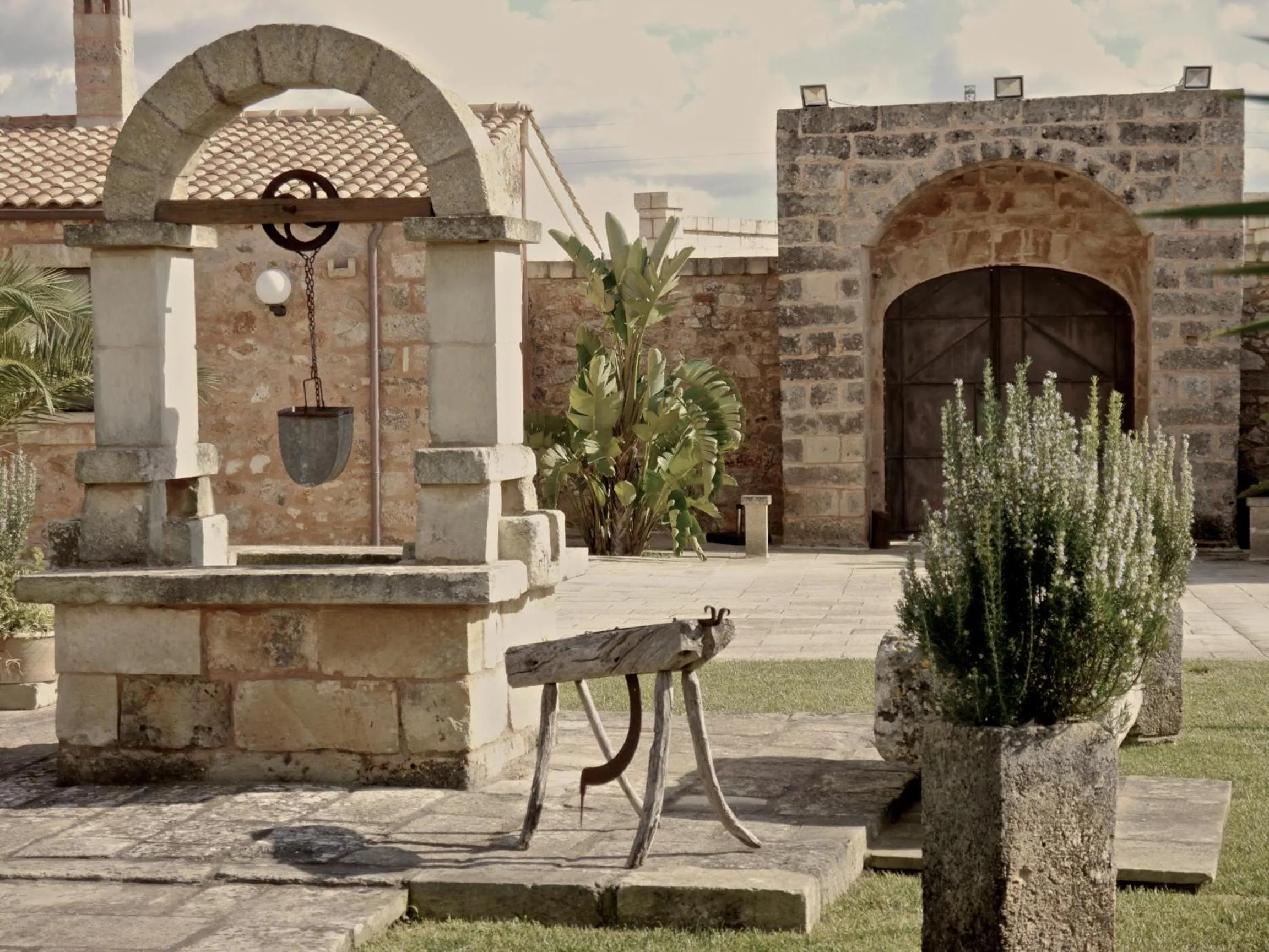 Inner courtyard view in Tenuta Masseria & Spa Chicco Rizzo