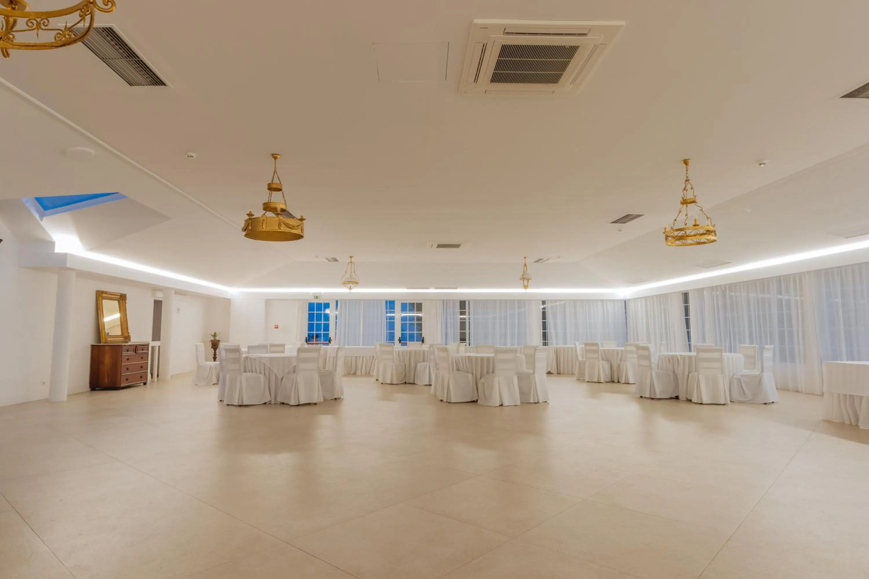Business facilities in Solar Do Conde Garden Hotel