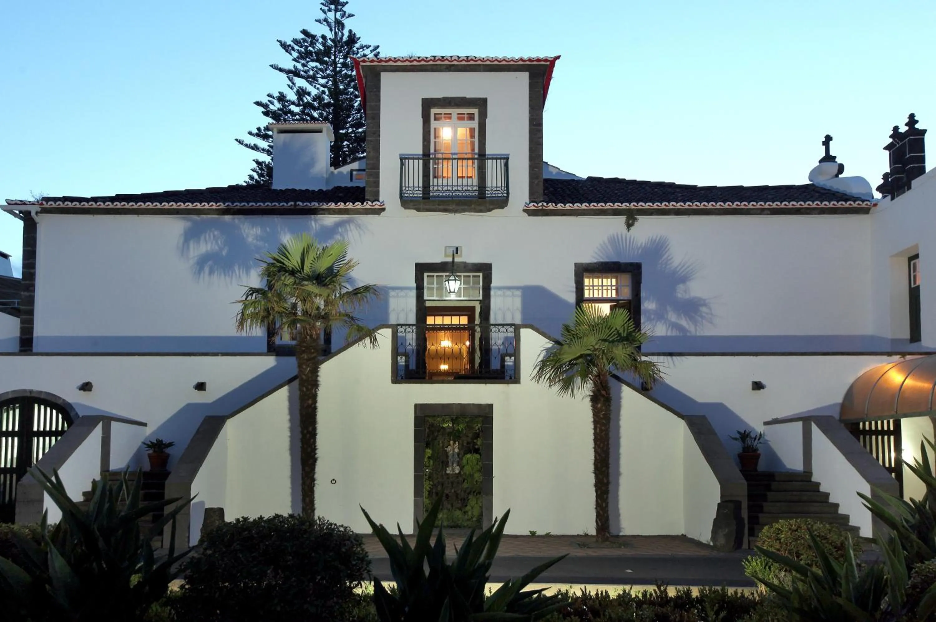Facade/entrance in Solar Do Conde Garden Hotel