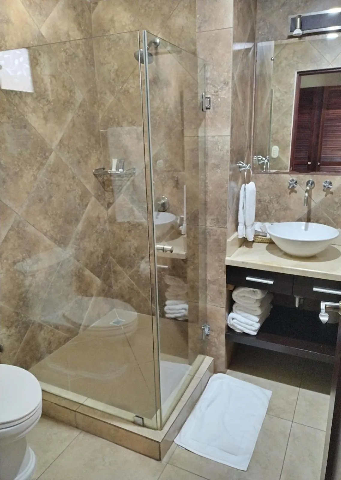 Bathroom in Hotel Arco Iris