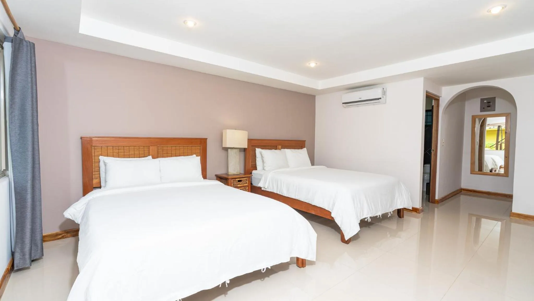 Photo of the whole room, Bed in Hotel Arco Iris