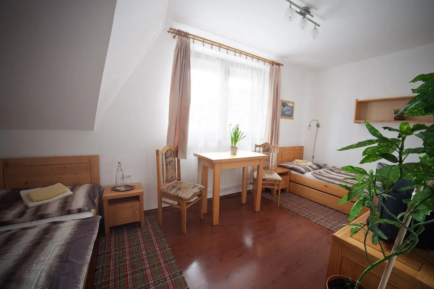 Double Room with Private Bathroom - single occupancy in Hostinec u Hromadov - ubytovanie v súkromí Double Room with Private Bathroom - single occupancy in Hostinec u Hromadov - ubytovanie v súkromí