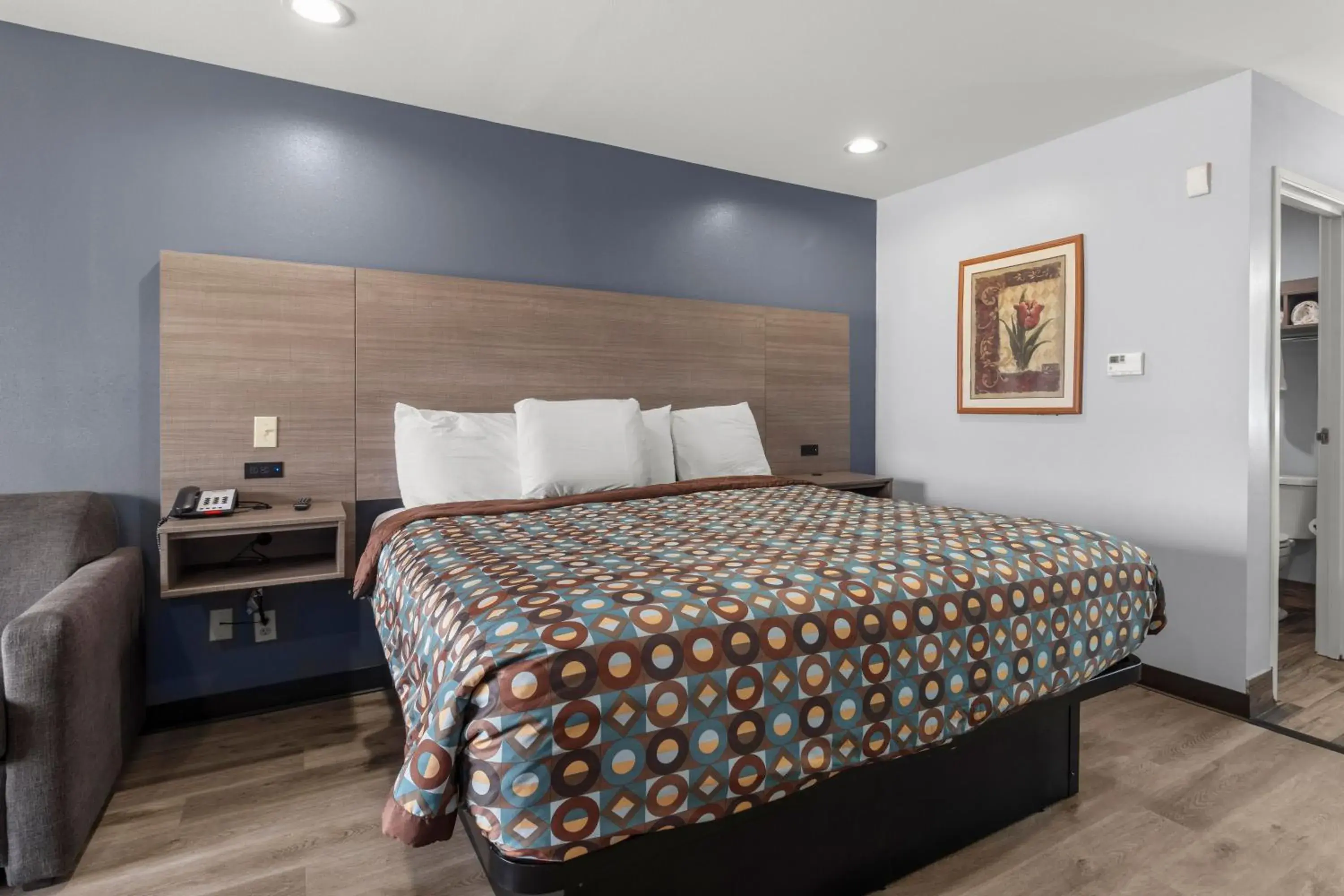 King Room in Express Inn & Suites Westwego King Room in Express Inn & Suites Westwego