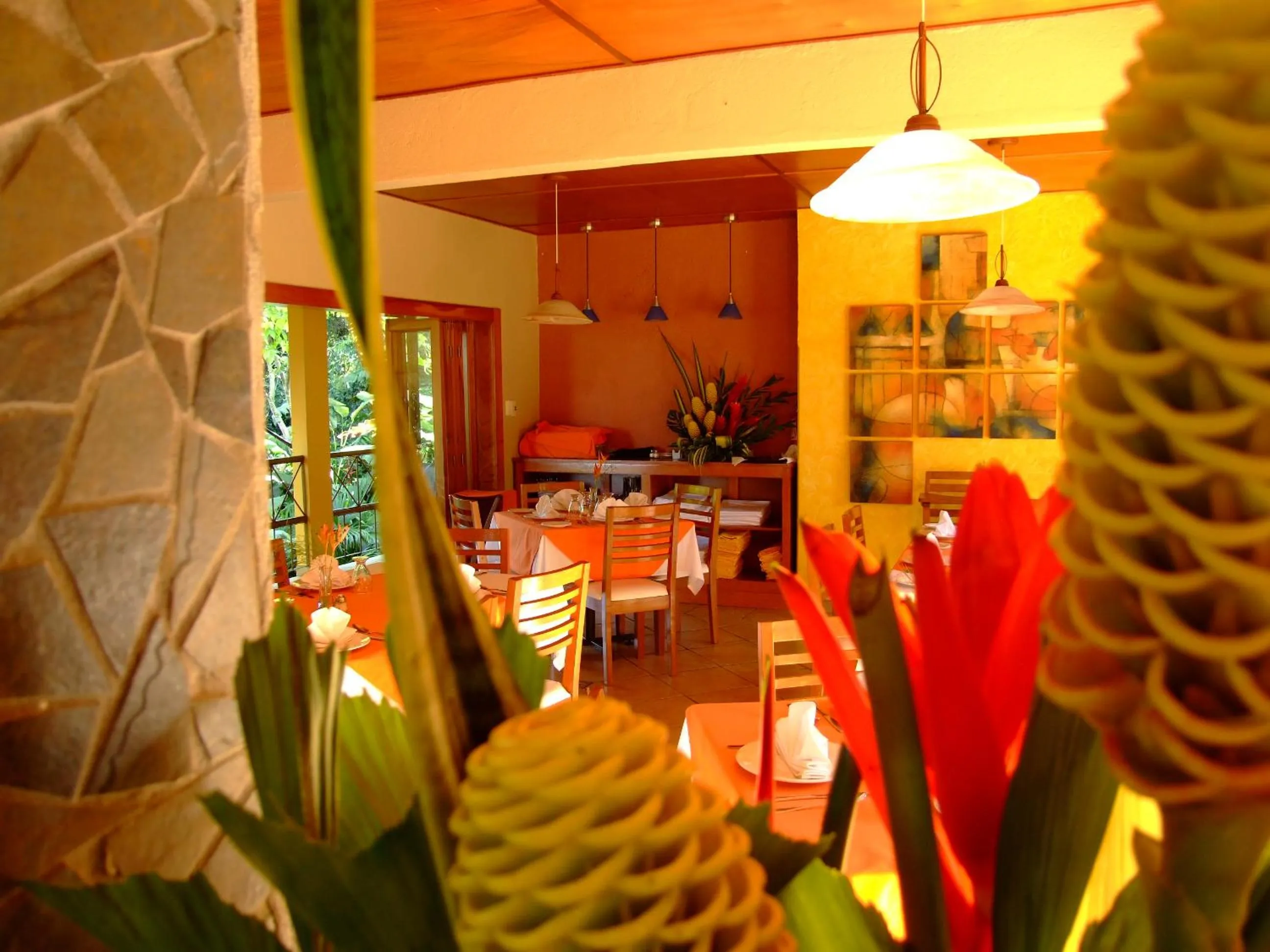 Restaurant/places to eat in Argovia Ecolodge