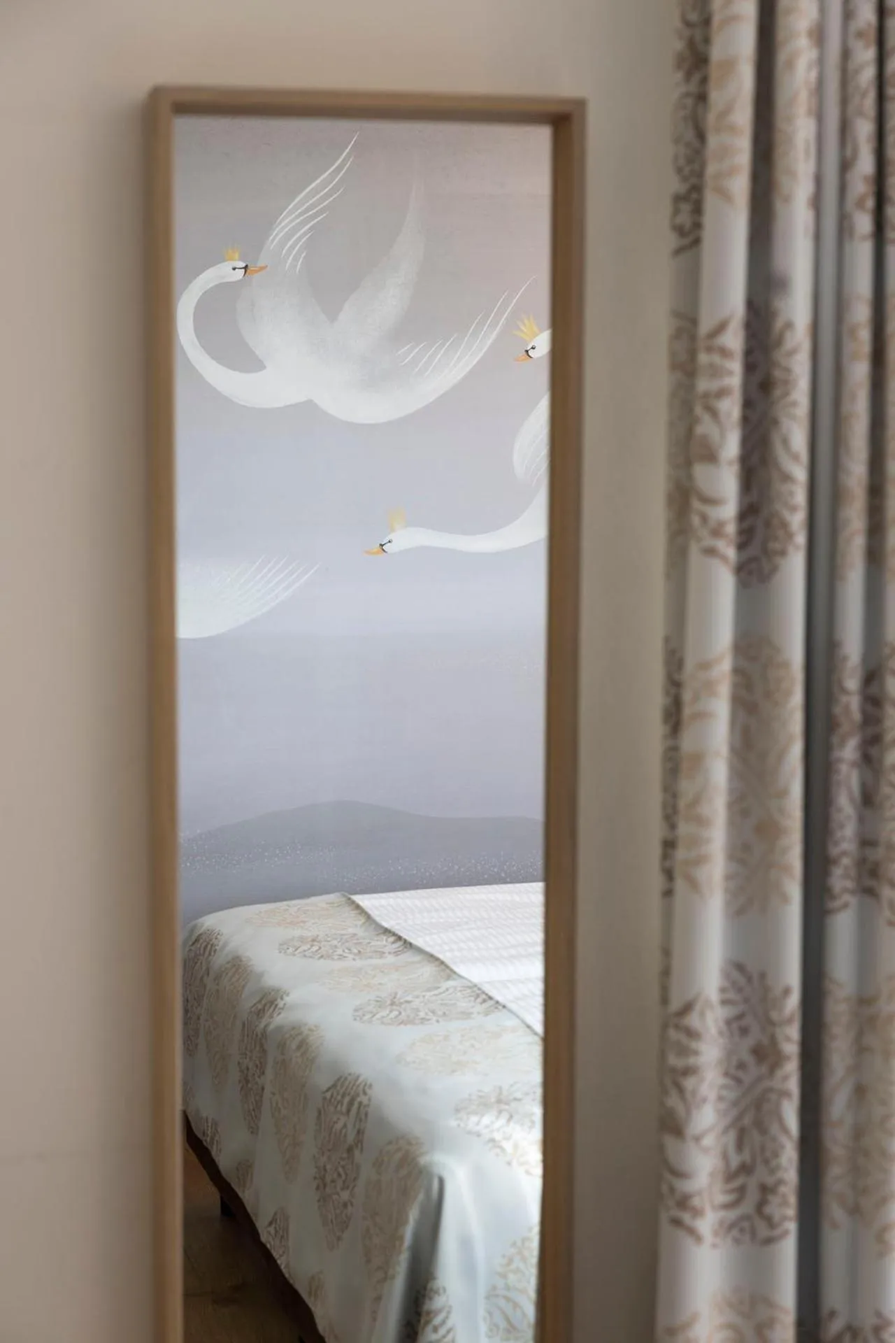 Decorative detail, Bed in Hotel Nautilus