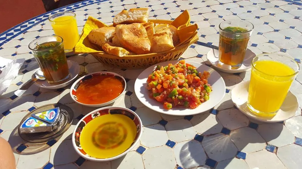 Breakfast in Karim Sahara