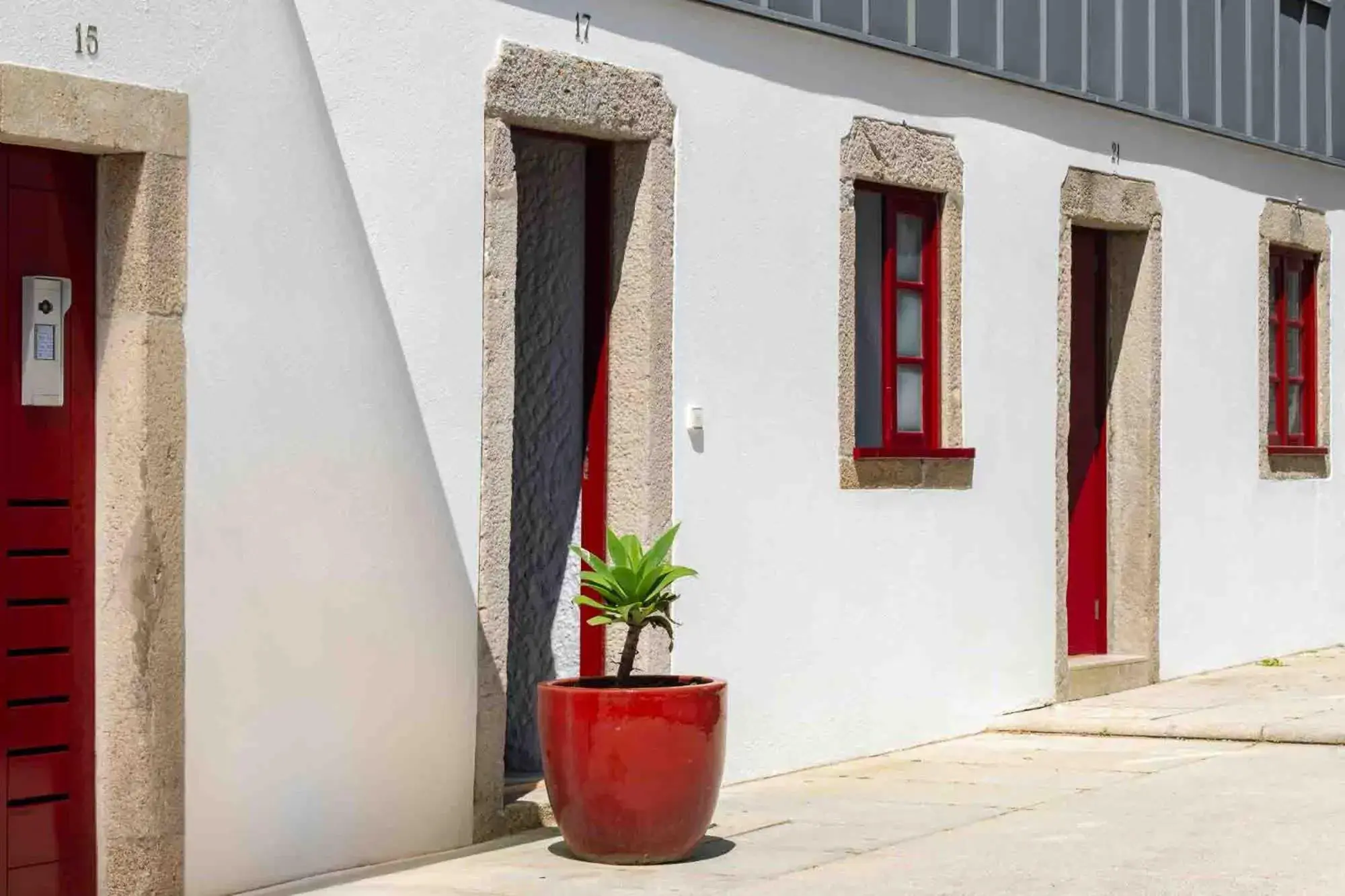 Property building in Casa Melo Alvim - by Unlock Hotels Property building in Casa Melo Alvim - by Unlock Hotels