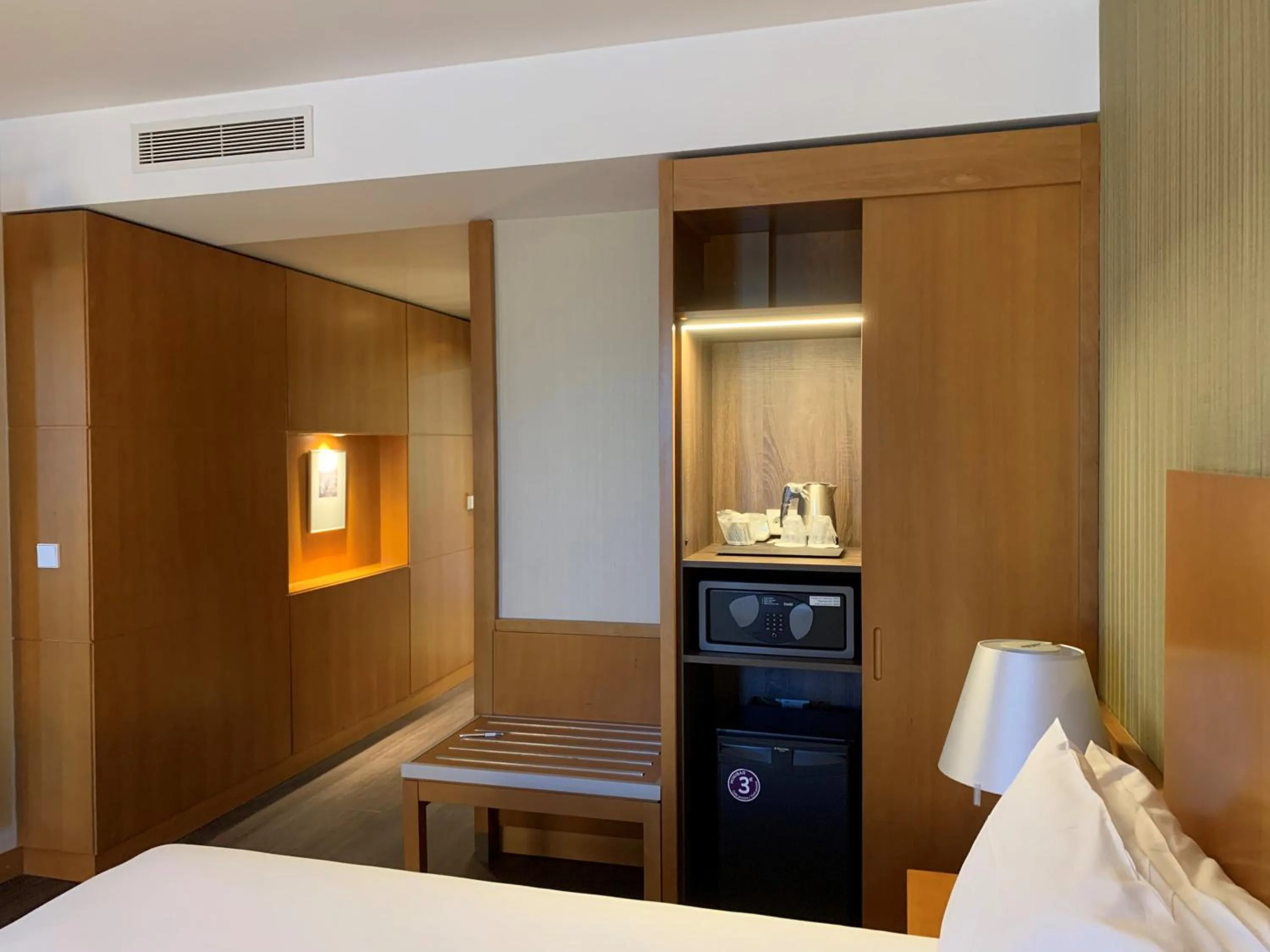 Bedroom, Bed in Hotel Mercure Porto Gaia