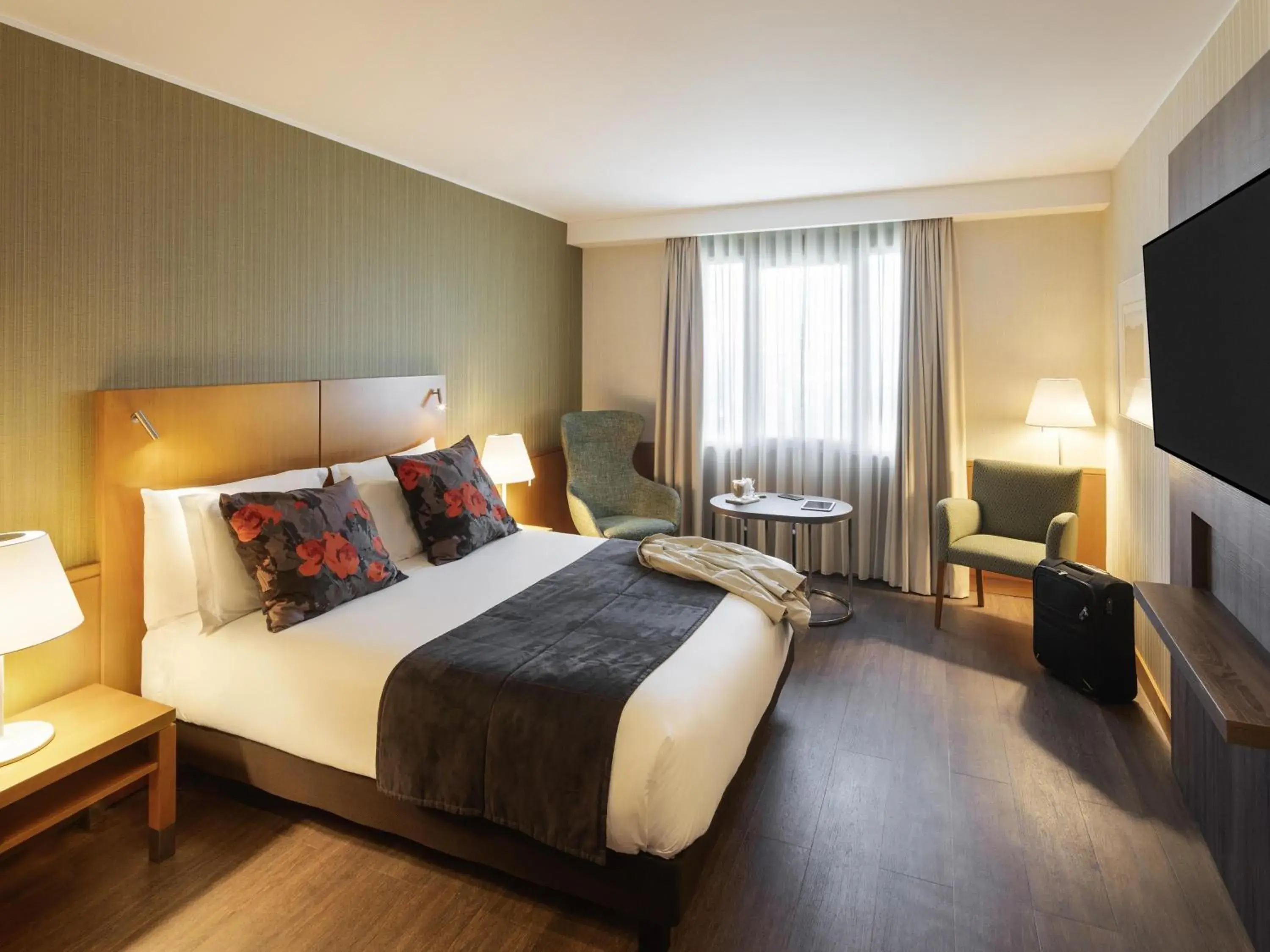 Standard Double Room in Hotel Mercure Porto Gaia Standard Double Room in Hotel Mercure Porto Gaia