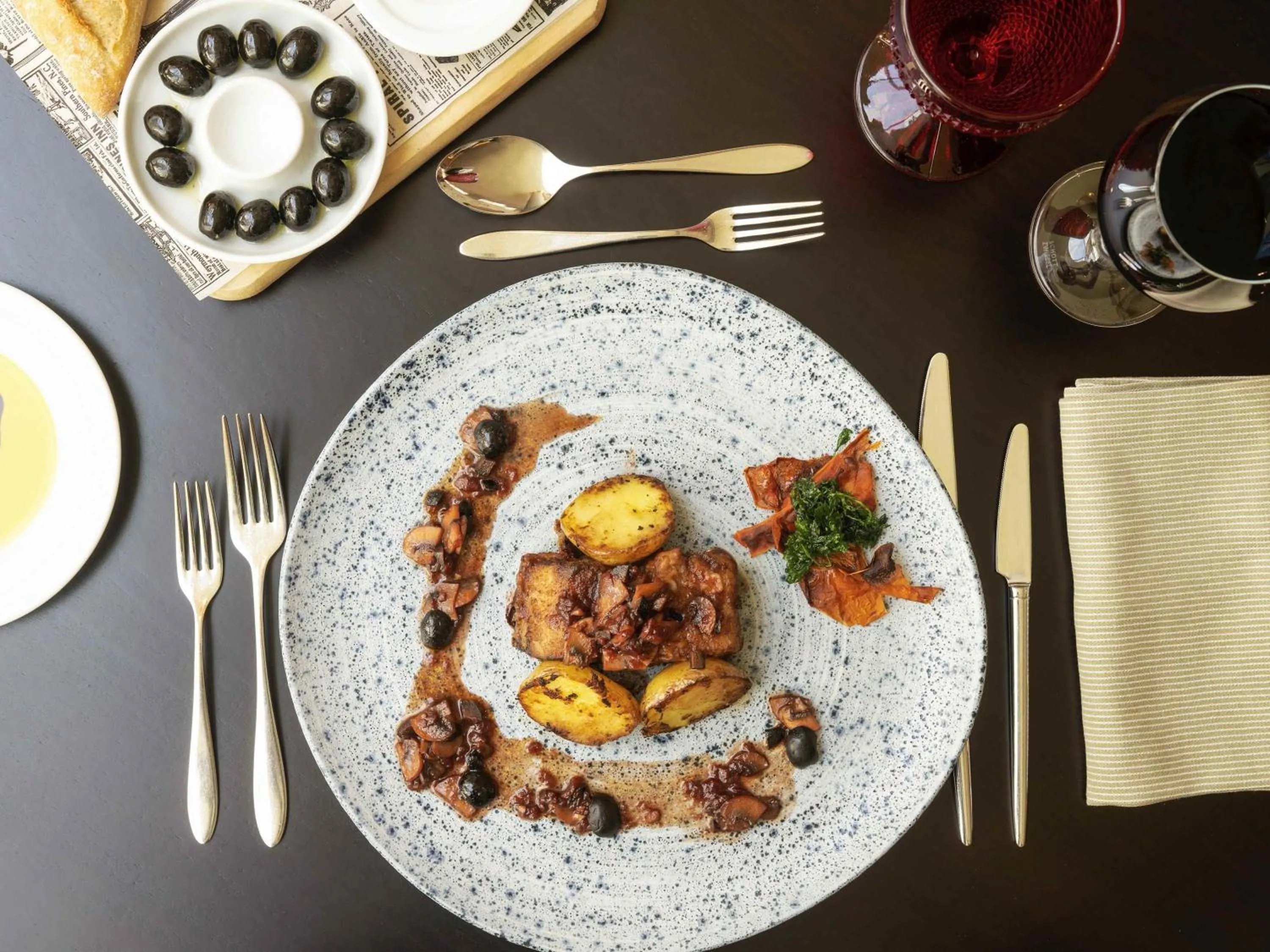 Restaurant/places to eat in Hotel Mercure Porto Gaia