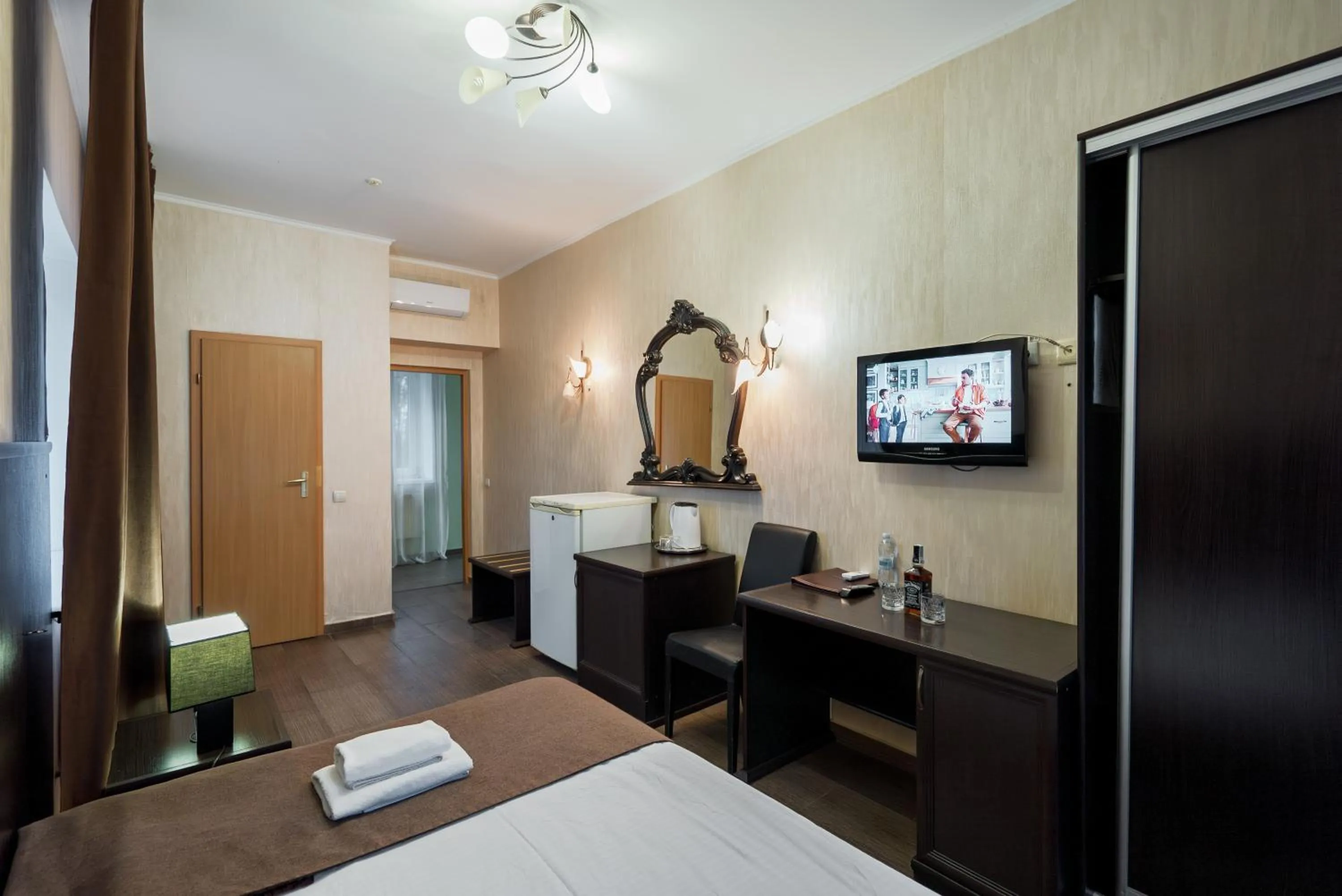 View (from property/room), Bed in Hotel Verhovina