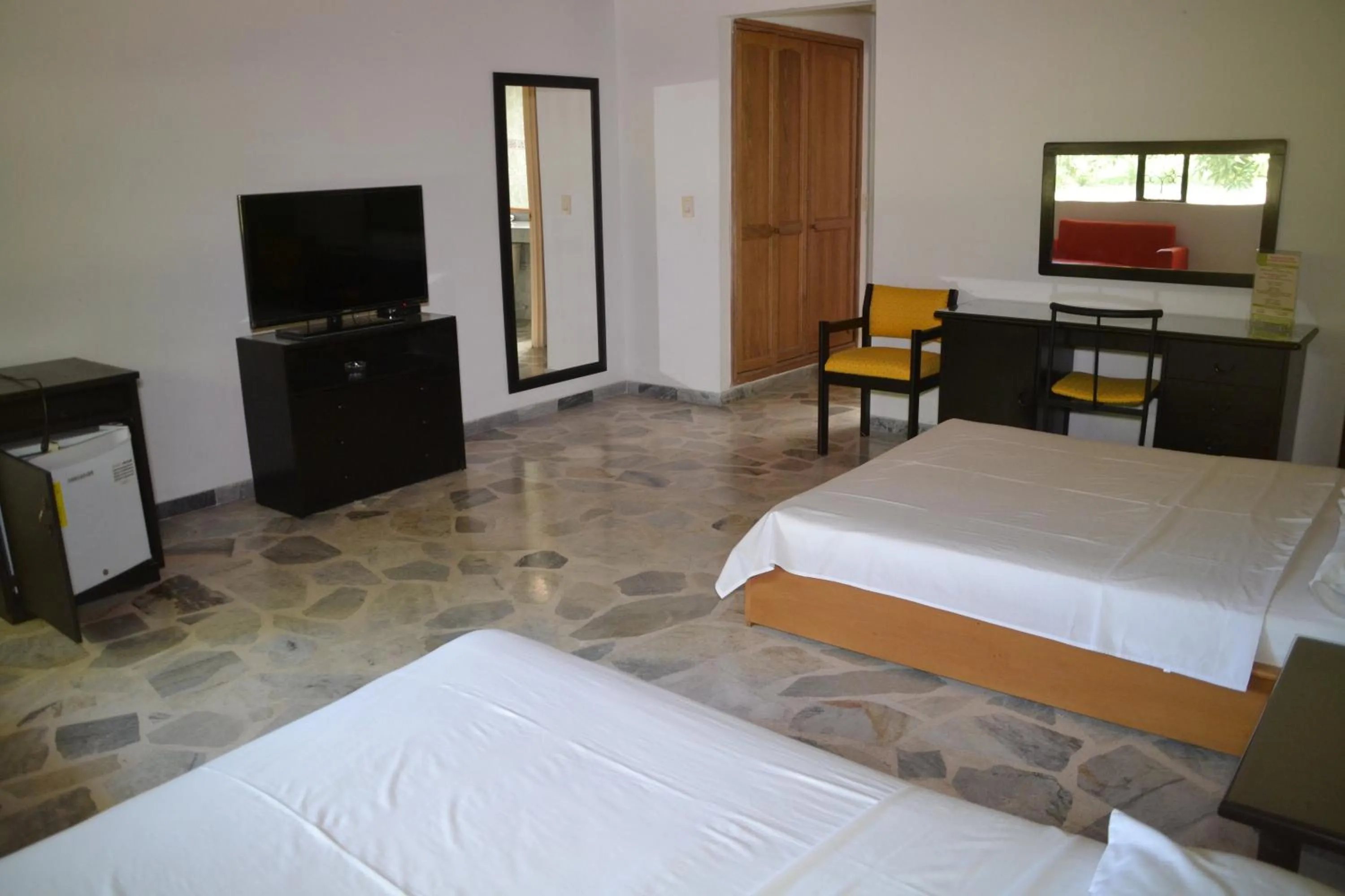 Photo of the whole room, Bed in Hotel Albatros