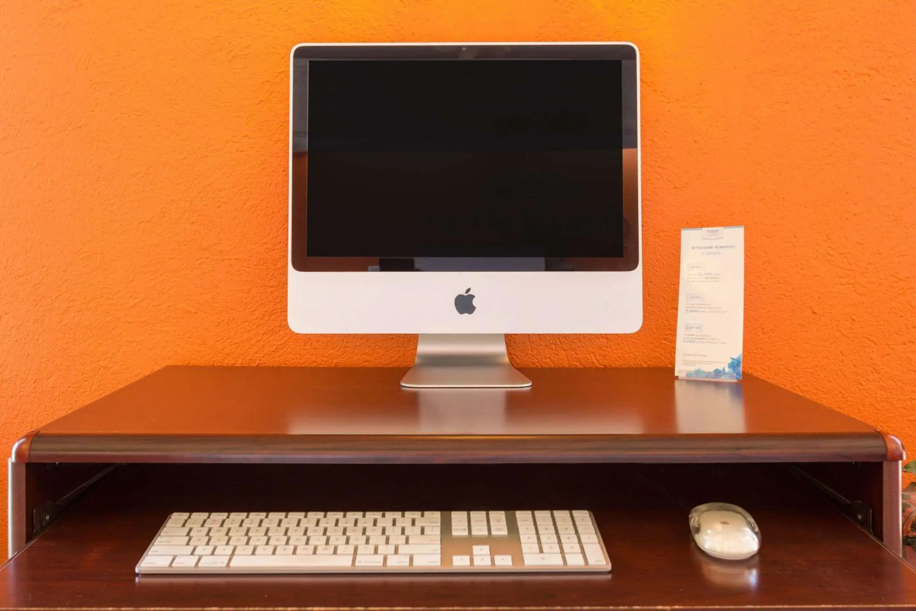 On site in Howard Johnson by Wyndham Williamsburg On site in Howard Johnson by Wyndham Williamsburg