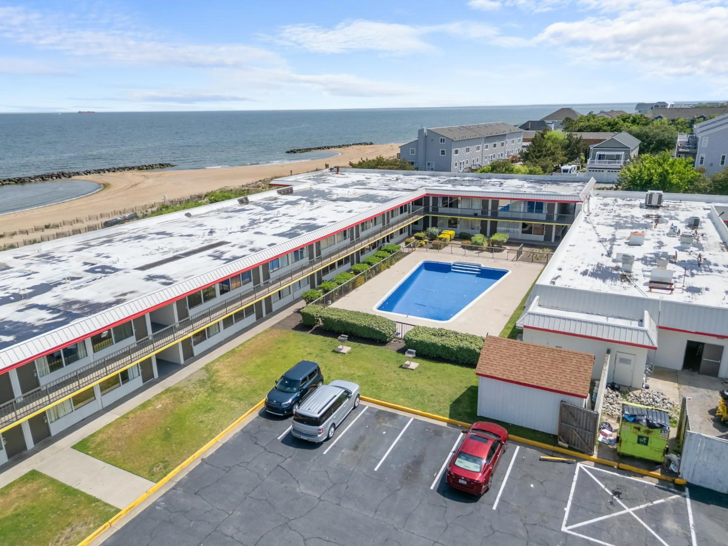 Pool view in Super 8 by Wyndham Norfolk/Chesapeake Bay