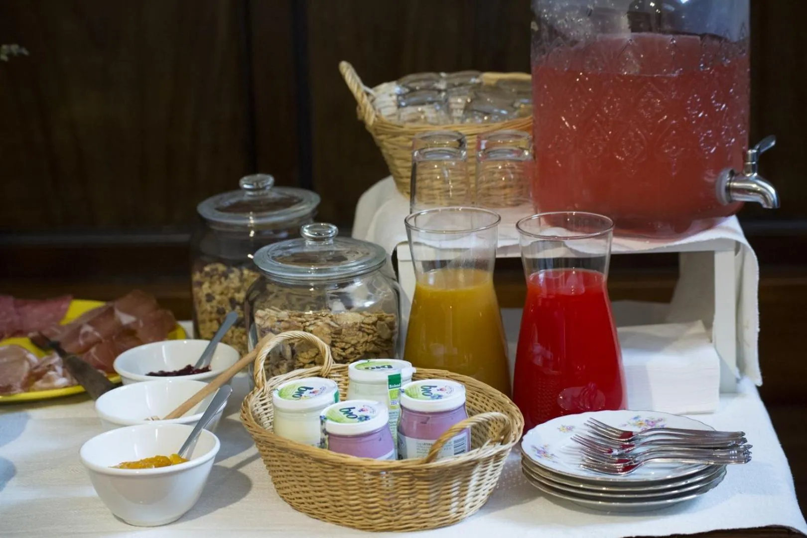 Restaurant/places to eat in Convento San Bernardino