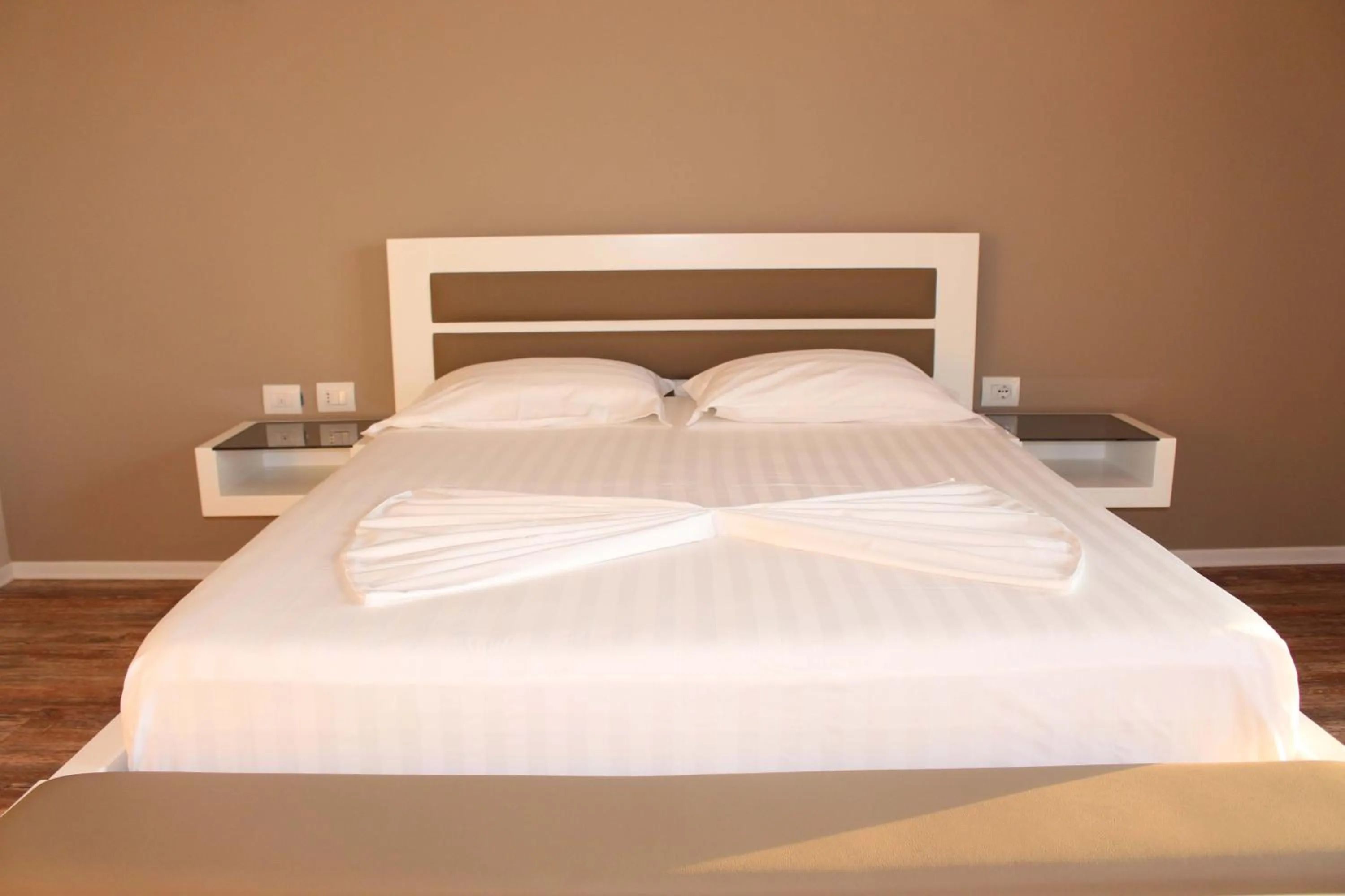 Bedroom, Bed in Palmanova Beach Mardok