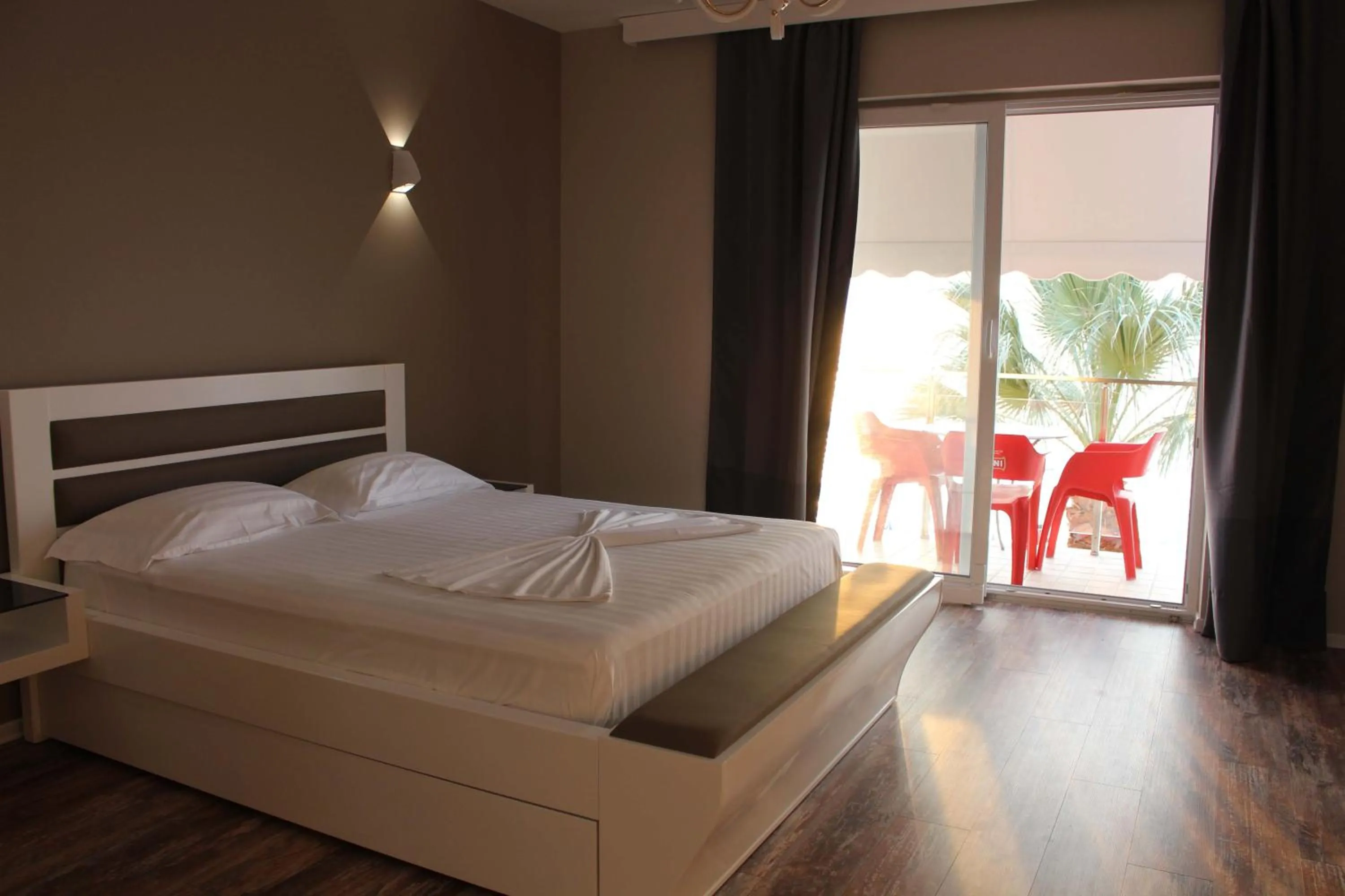 Bedroom, Bed in Palmanova Beach Mardok