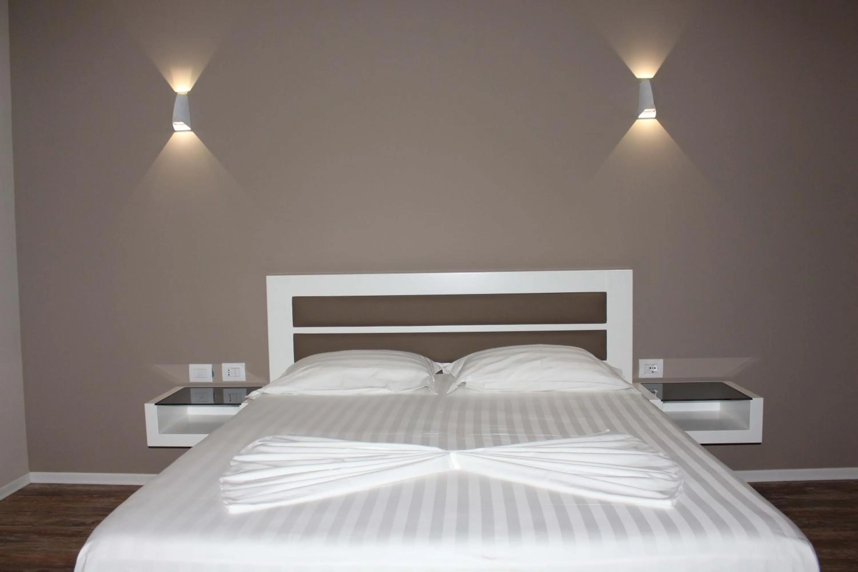 Bedroom, Bed in Palmanova Beach Mardok