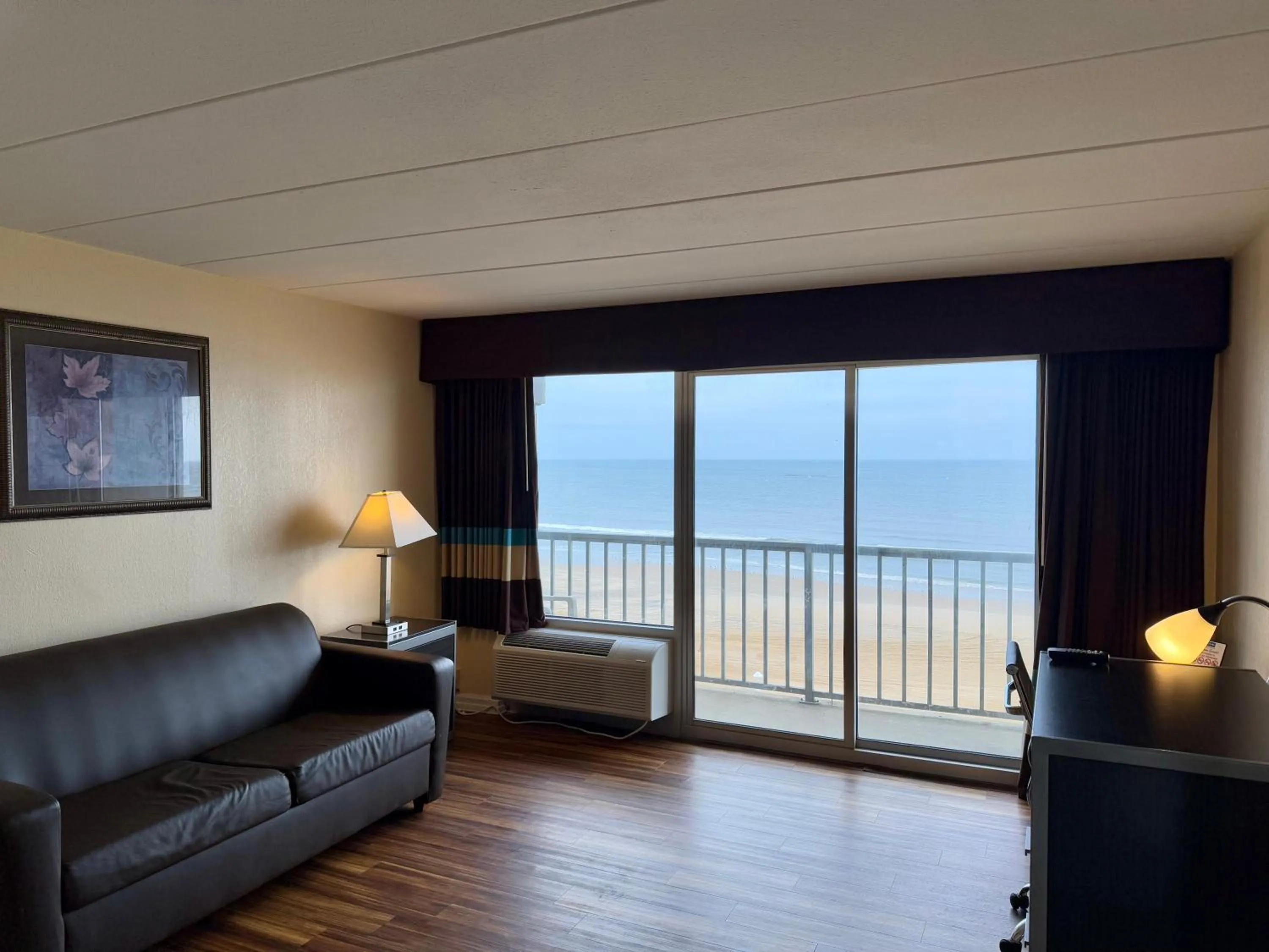 Living room in Aquarius Oceanfront Hotel