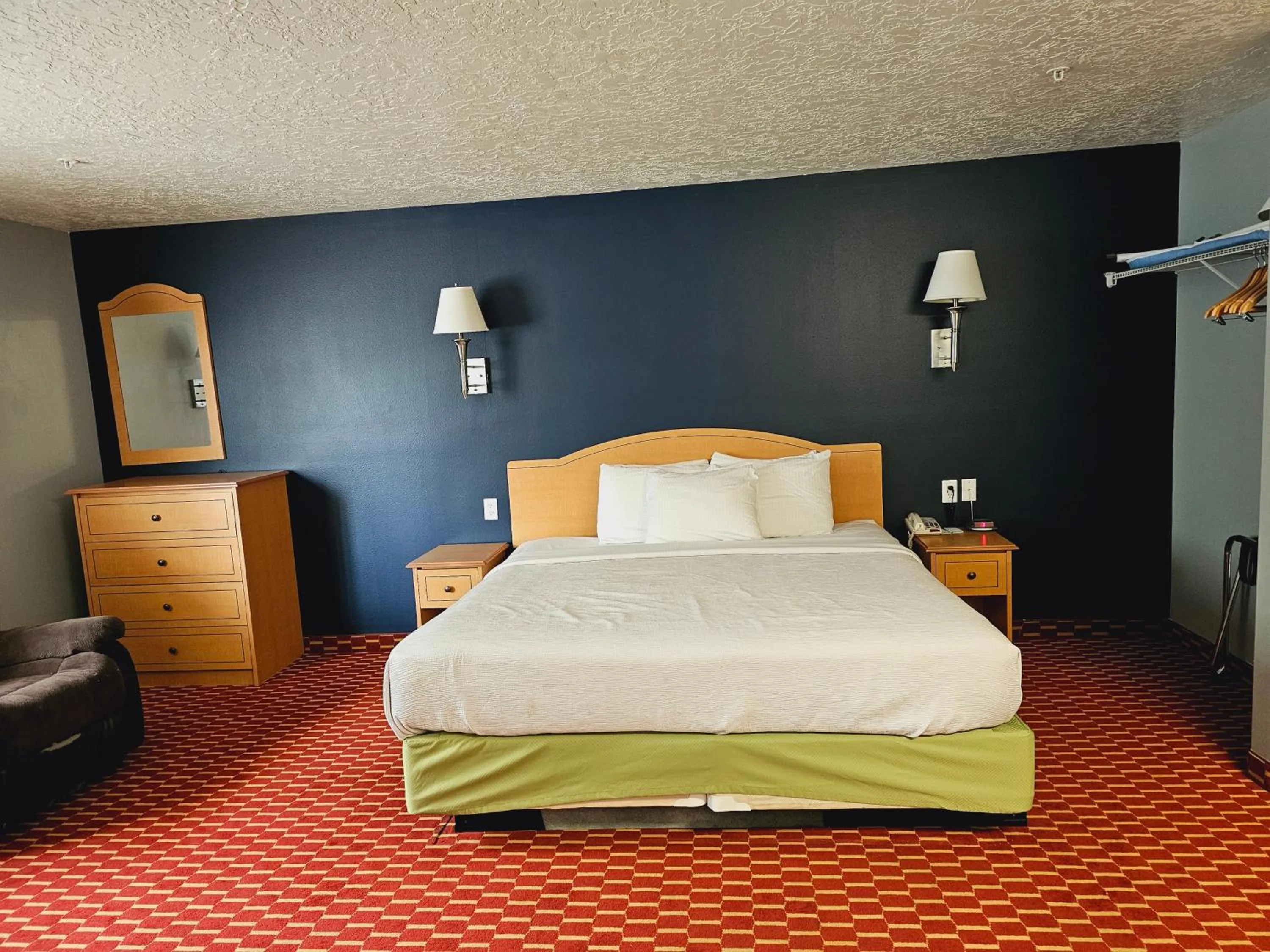 Bedroom in Executive Inn & Suites Extended Stay - Vernal