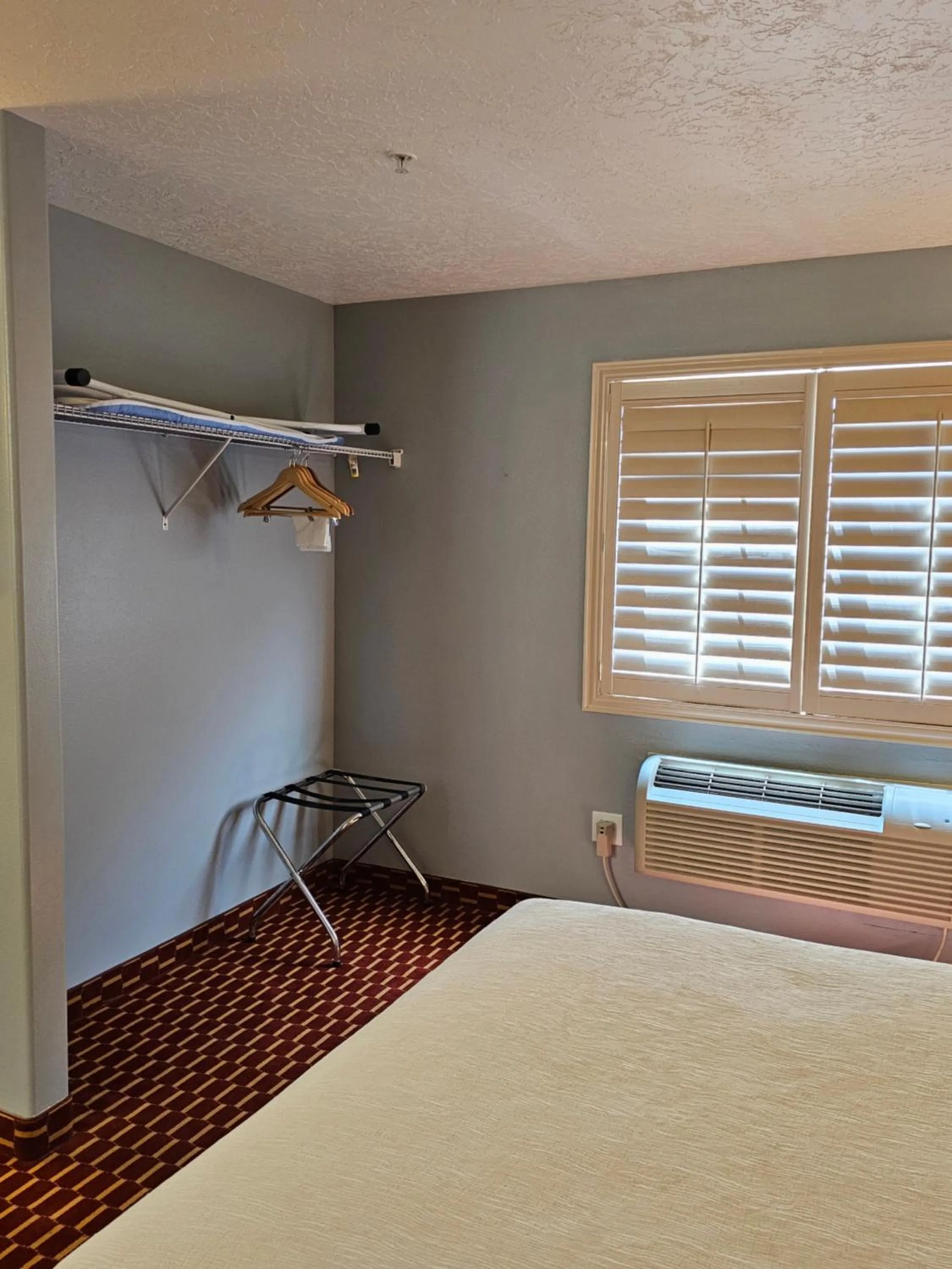 wardrobe in Executive Inn & Suites Extended Stay - Vernal