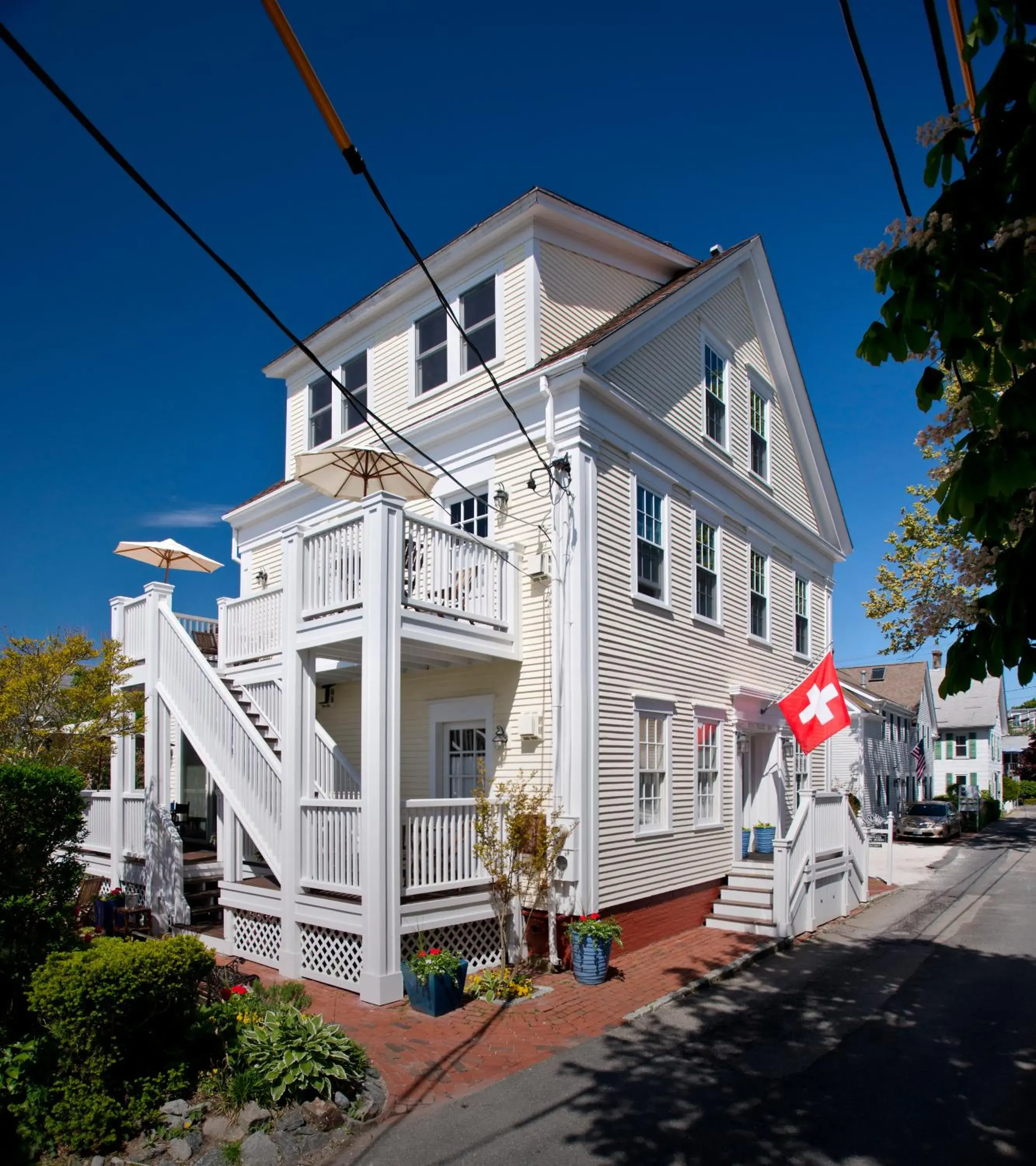 Benchmark Inn Benchmark Inn