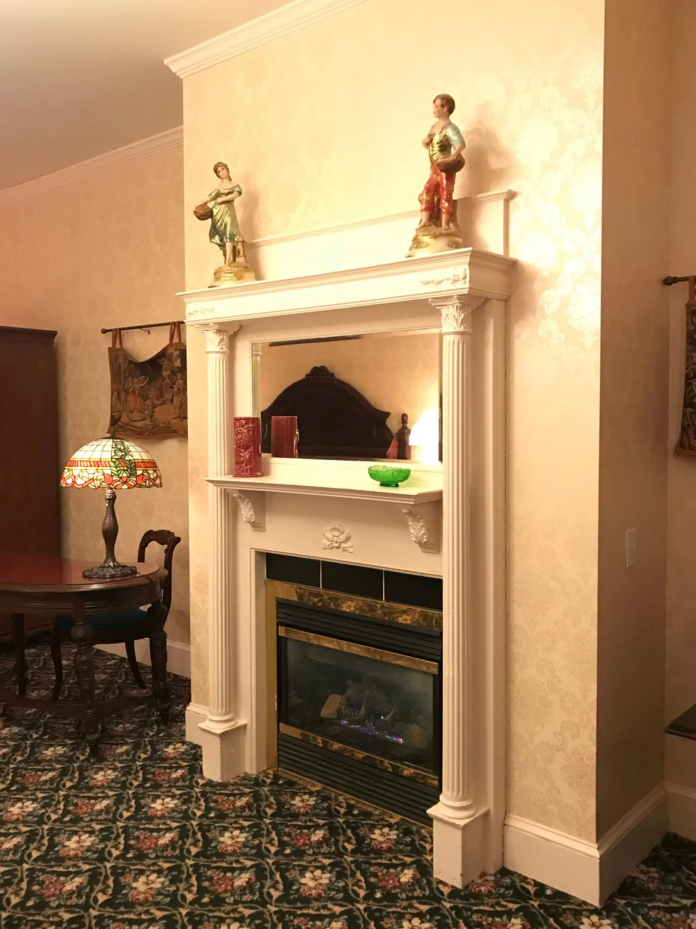 Decorative detail in 1896 House Country Inn - Barnside Inn