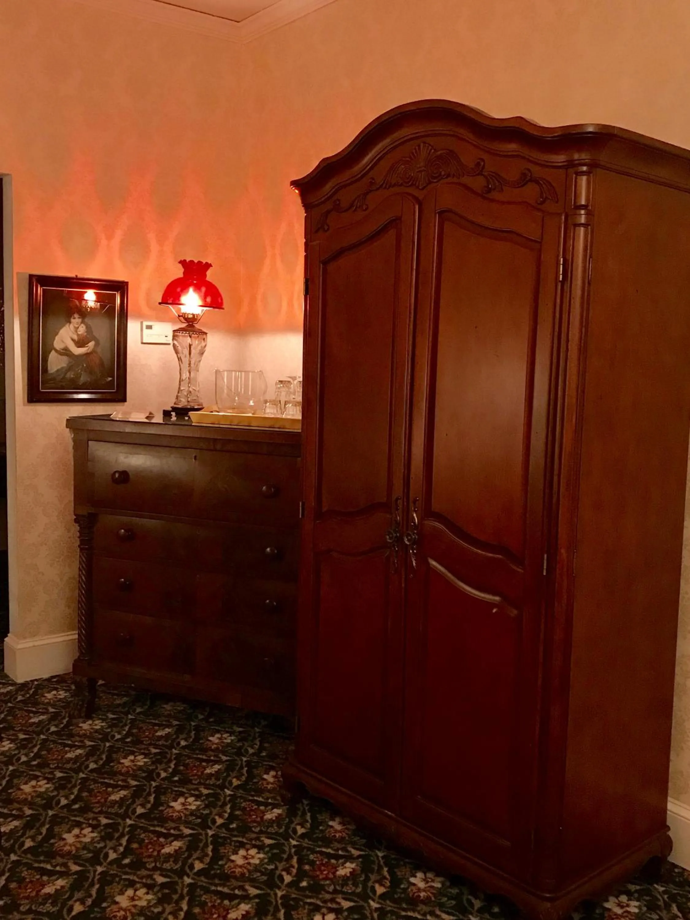 Decorative detail in 1896 House Country Inn - Barnside Inn