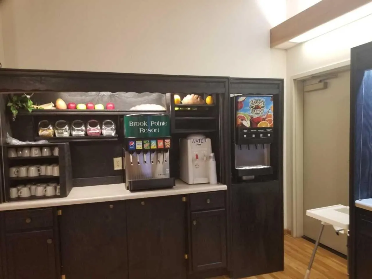 Breakfast in Brook Pointe Resort