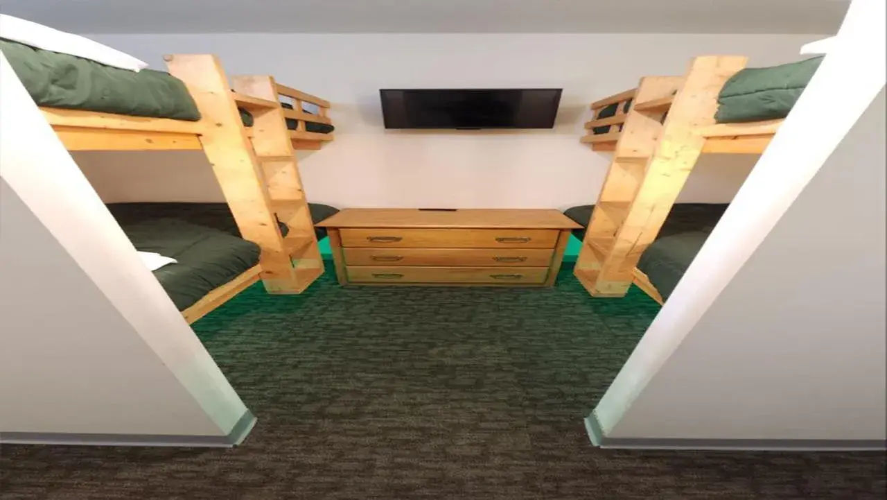 Bedroom, Bed in Brook Pointe Resort Bedroom, Bed in Brook Pointe Resort