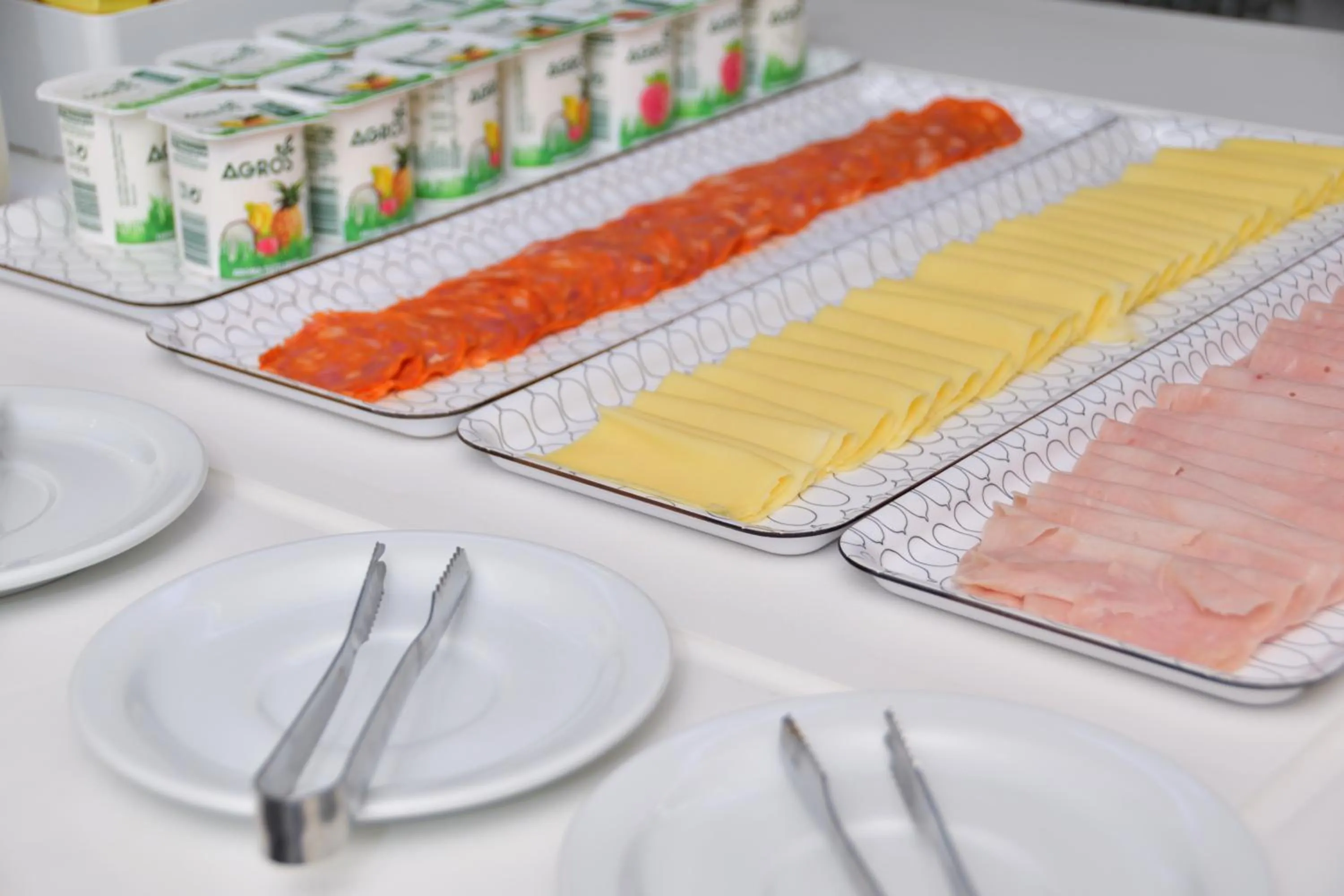 Continental breakfast in Hotel Sol Algarve by Kavia