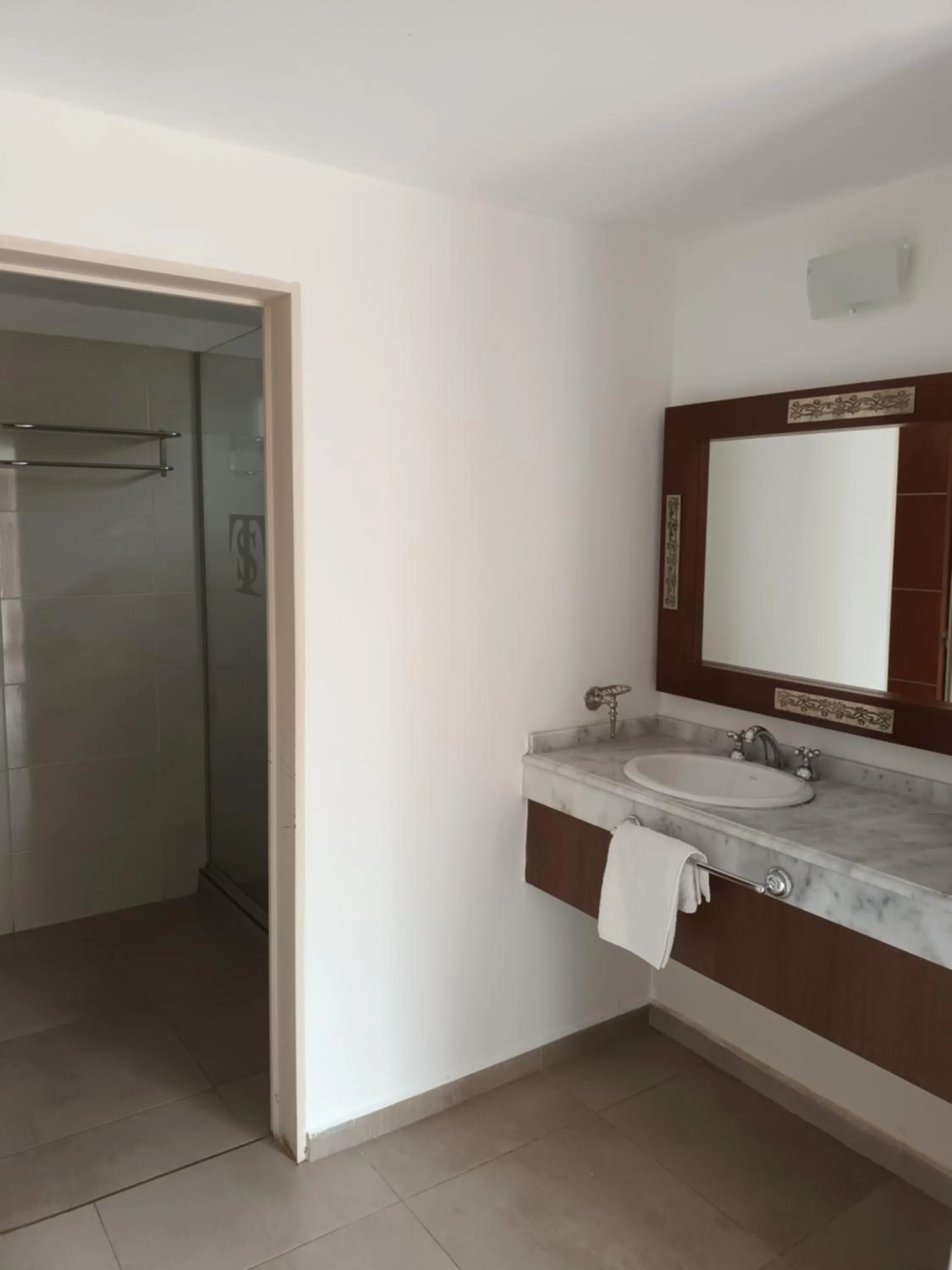 Tagore Suites Hotel
