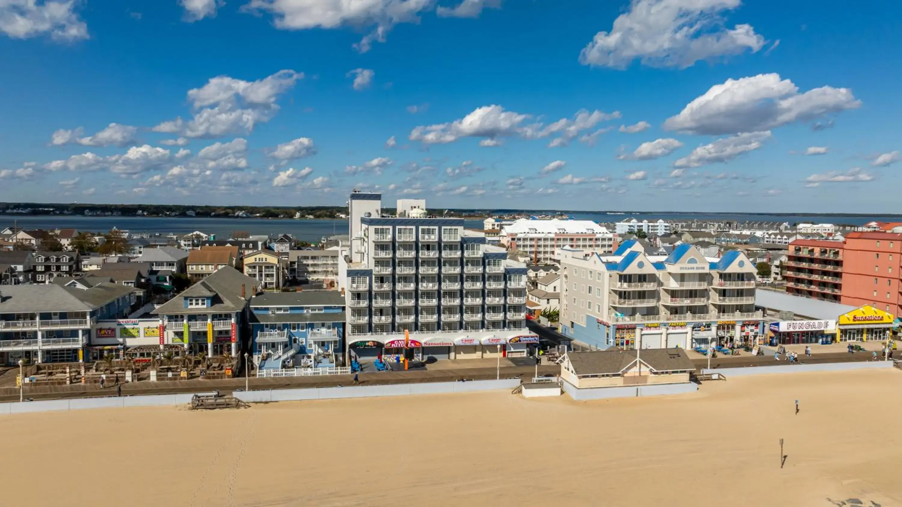Property building in Paradise Plaza Inn Property building in Paradise Plaza Inn