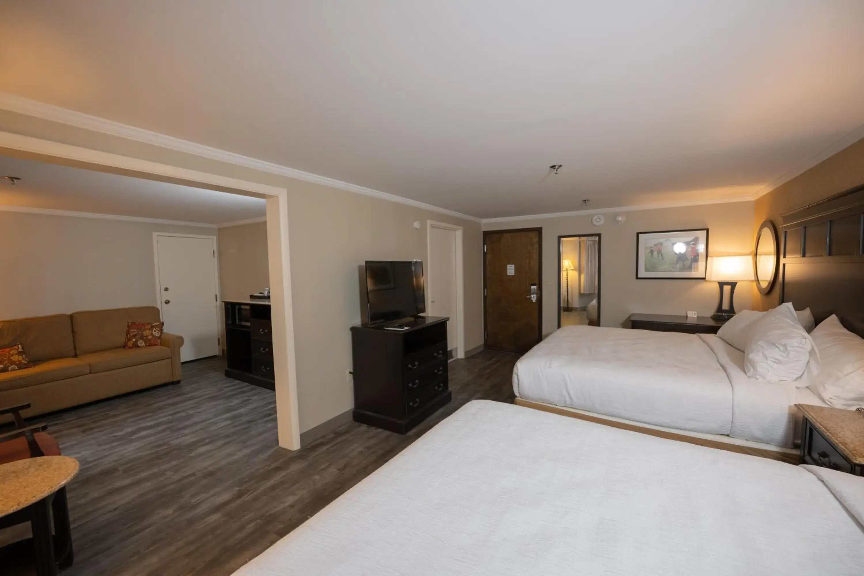 Restaurant/places to eat, Bed in Peek'n Peak Resort Trademark Collection by Wyndham Restaurant/places to eat, Bed in Peek'n Peak Resort Trademark Collection by Wyndham