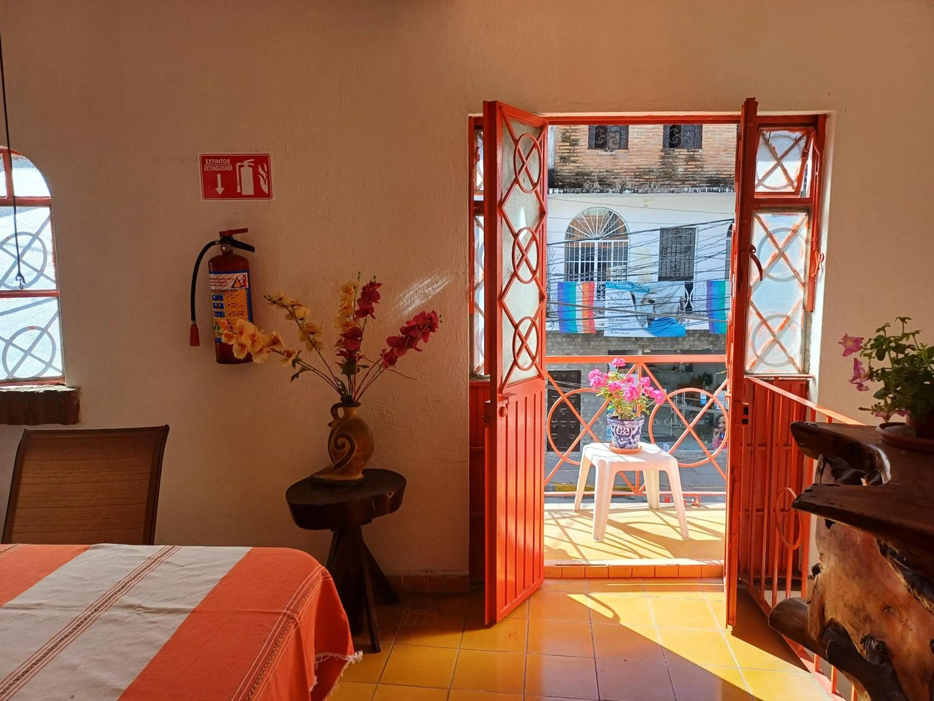 Living room, Bed in Hotel Ana Liz