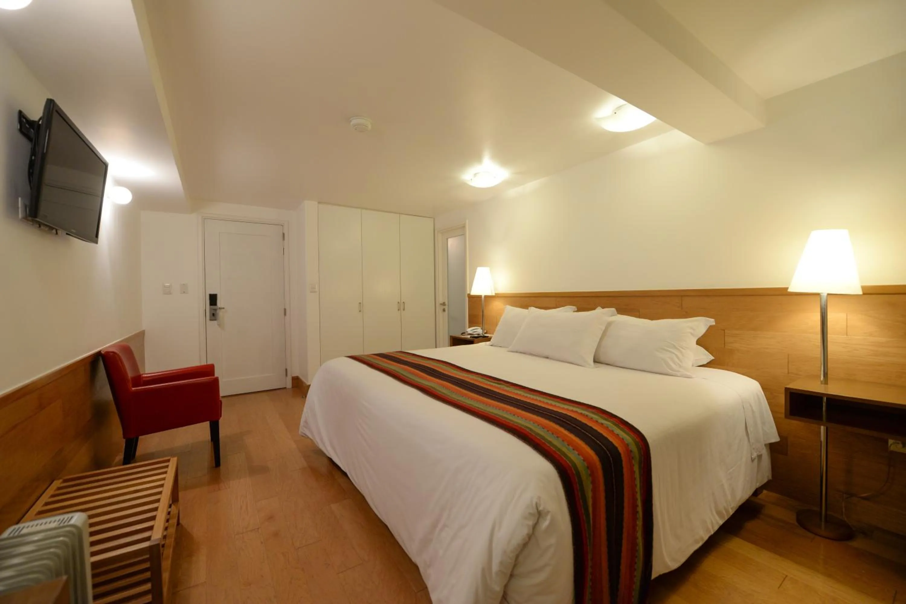 Photo of the whole room, Bed in Hotel Plaza de Armas Cusco