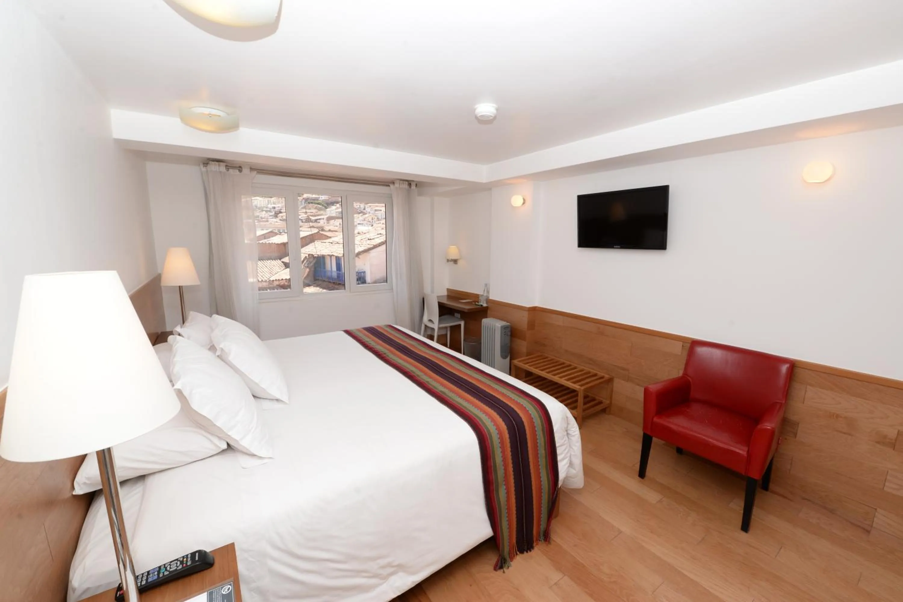 Photo of the whole room, Bed in Hotel Plaza de Armas Cusco