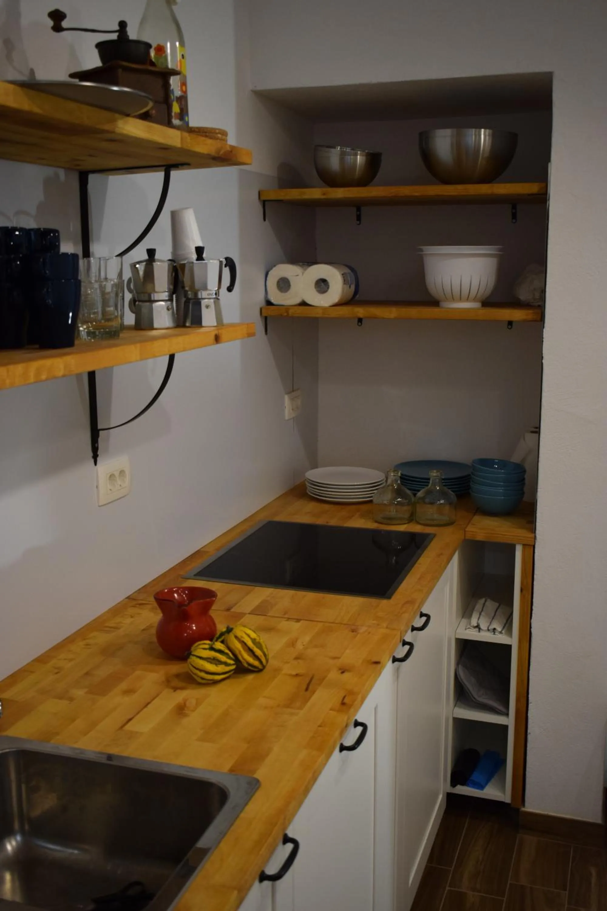 Kitchen or kitchenette in Sobe Argo Izola