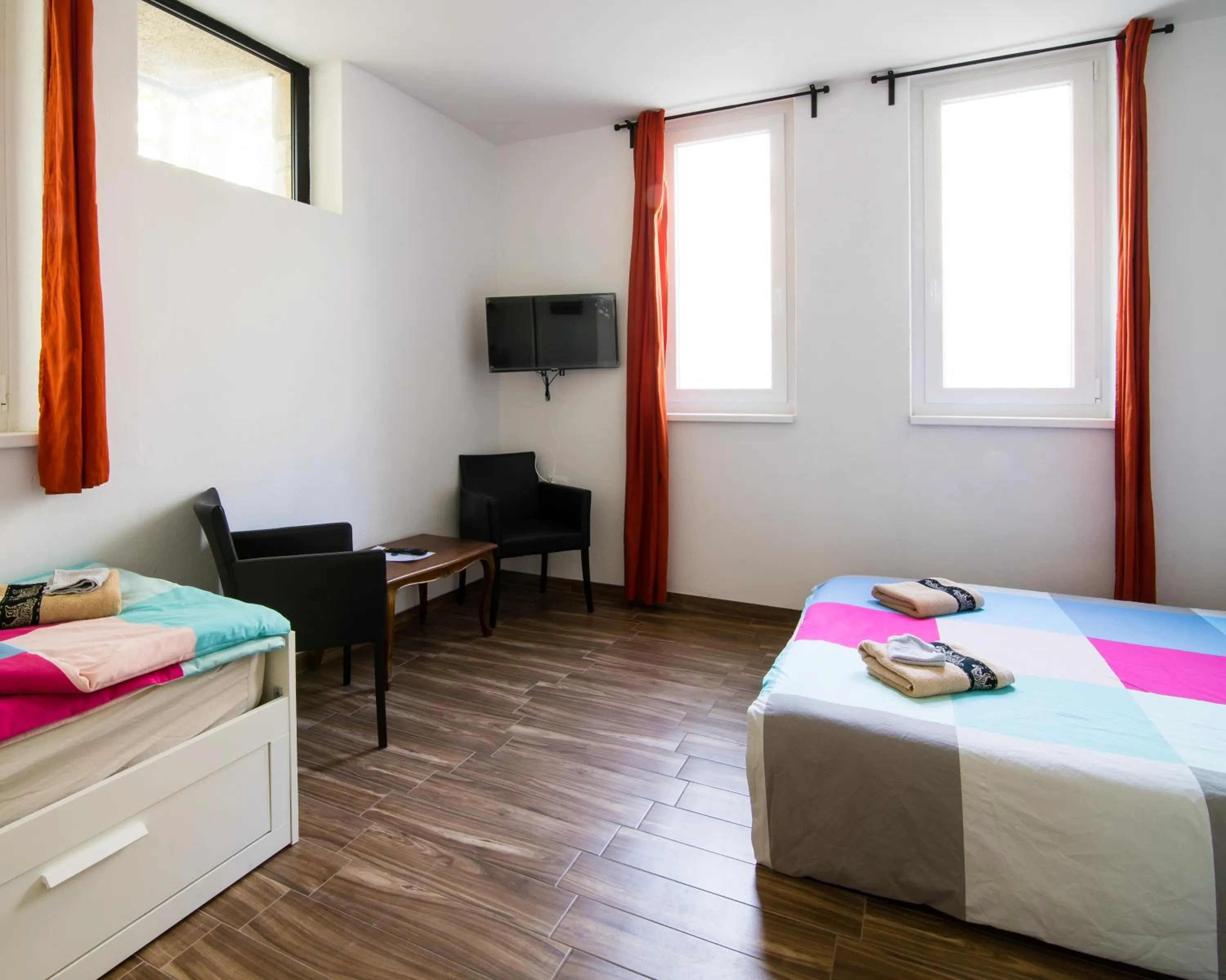 Bed in Sobe Argo Izola