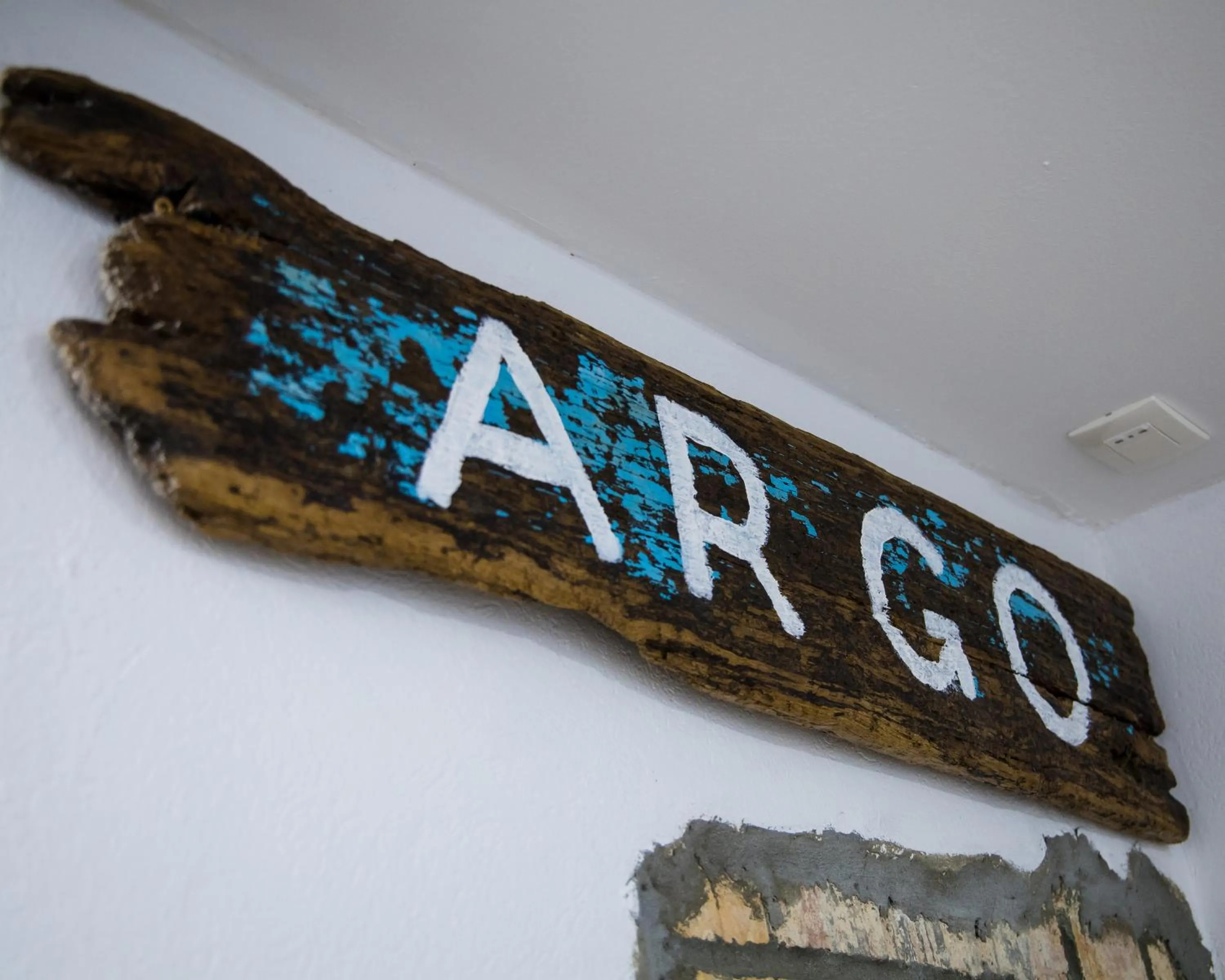 Logo/Certificate/Sign in Sobe Argo Izola