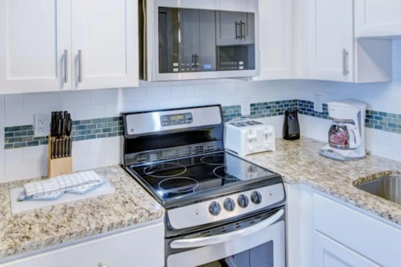 kitchen in Grand Seas by Exploria Resorts